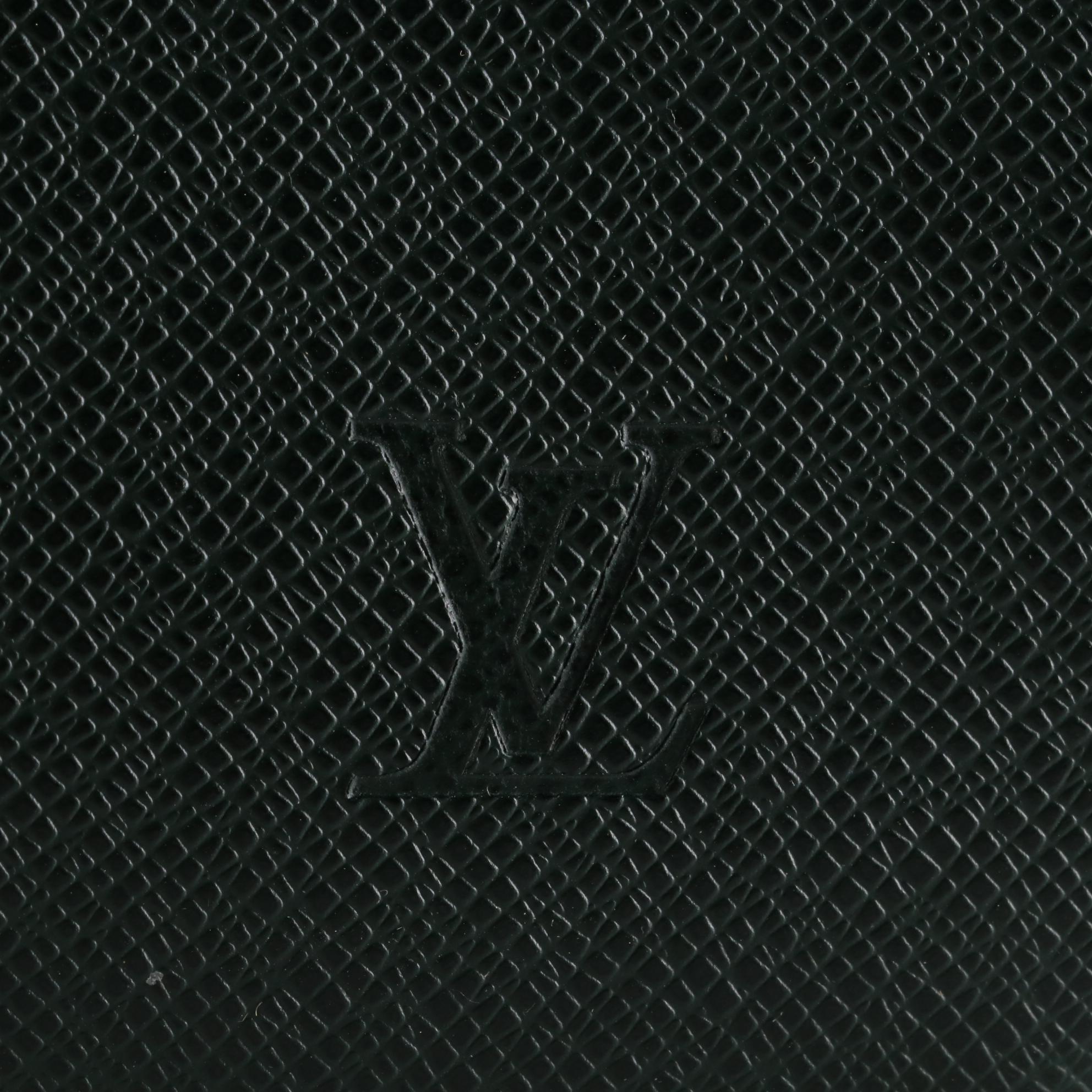 Louis Vuitton Kendall GM Travel Bag in Épicéa Taïga Leather
