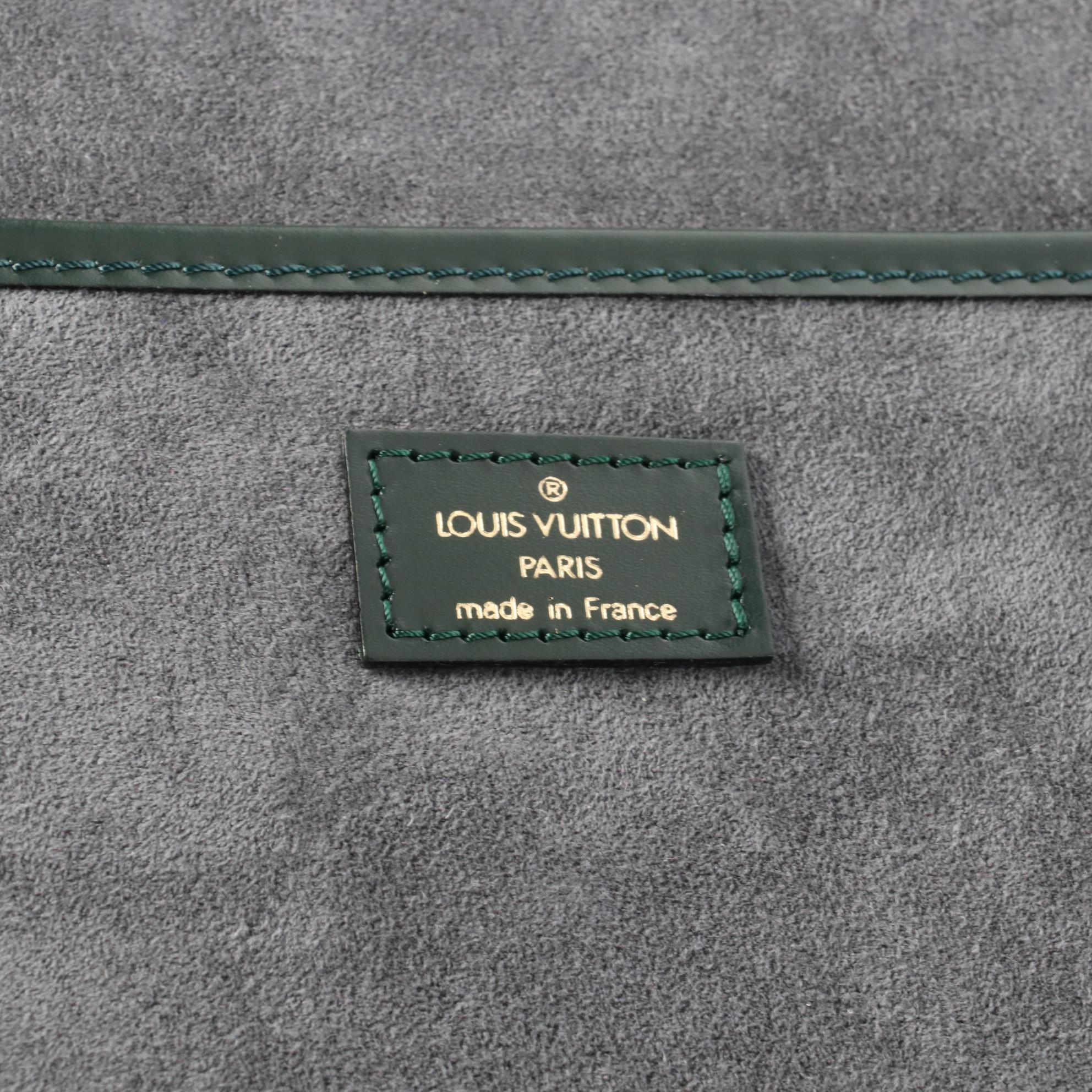 Louis Vuitton Kendall GM Travel Bag in Épicéa Taïga Leather