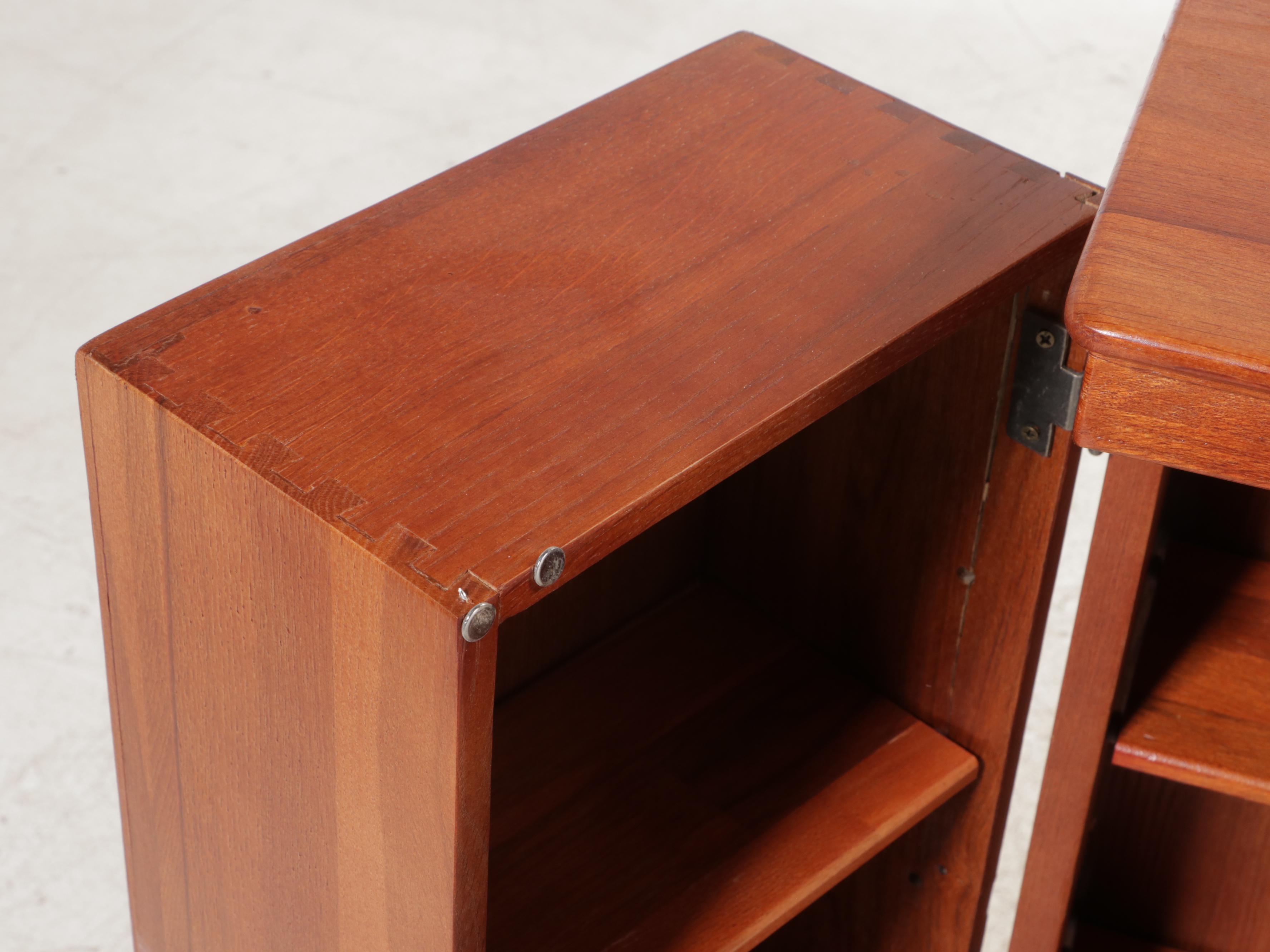 Pair of Arts and Crafts Style Oak-Veneered Media Storage Cabinets