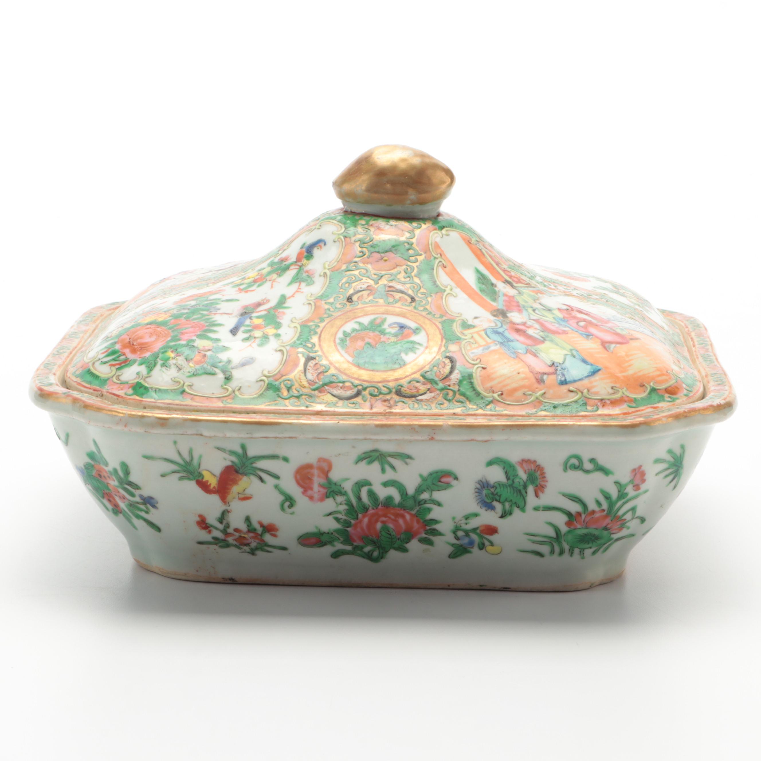 Chinese Porcelain Rose Medallion Porcelain Covered Dish, 19th Century