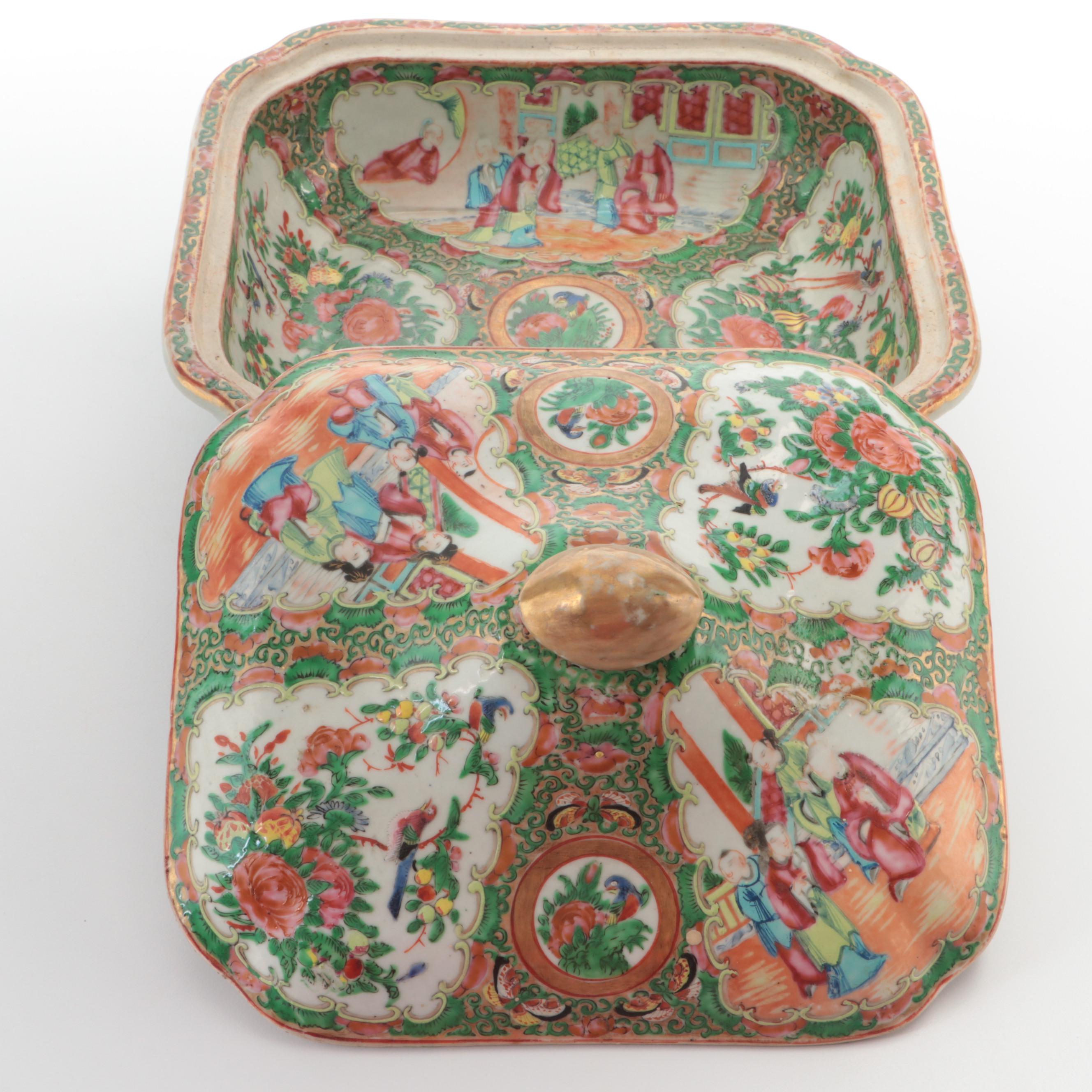 Chinese Porcelain Rose Medallion Porcelain Covered Dish, 19th Century