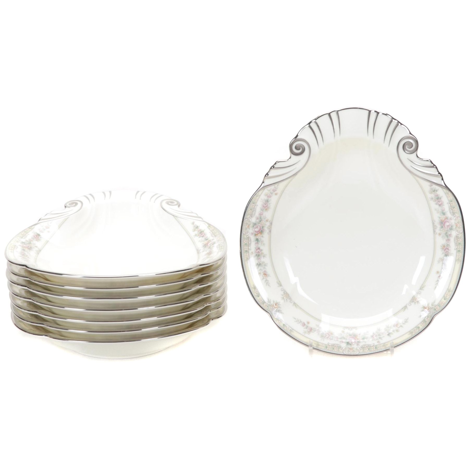 Eight Noritake "Shenendoah" Shell Shaped Dishes, Late 20th to 21st Century