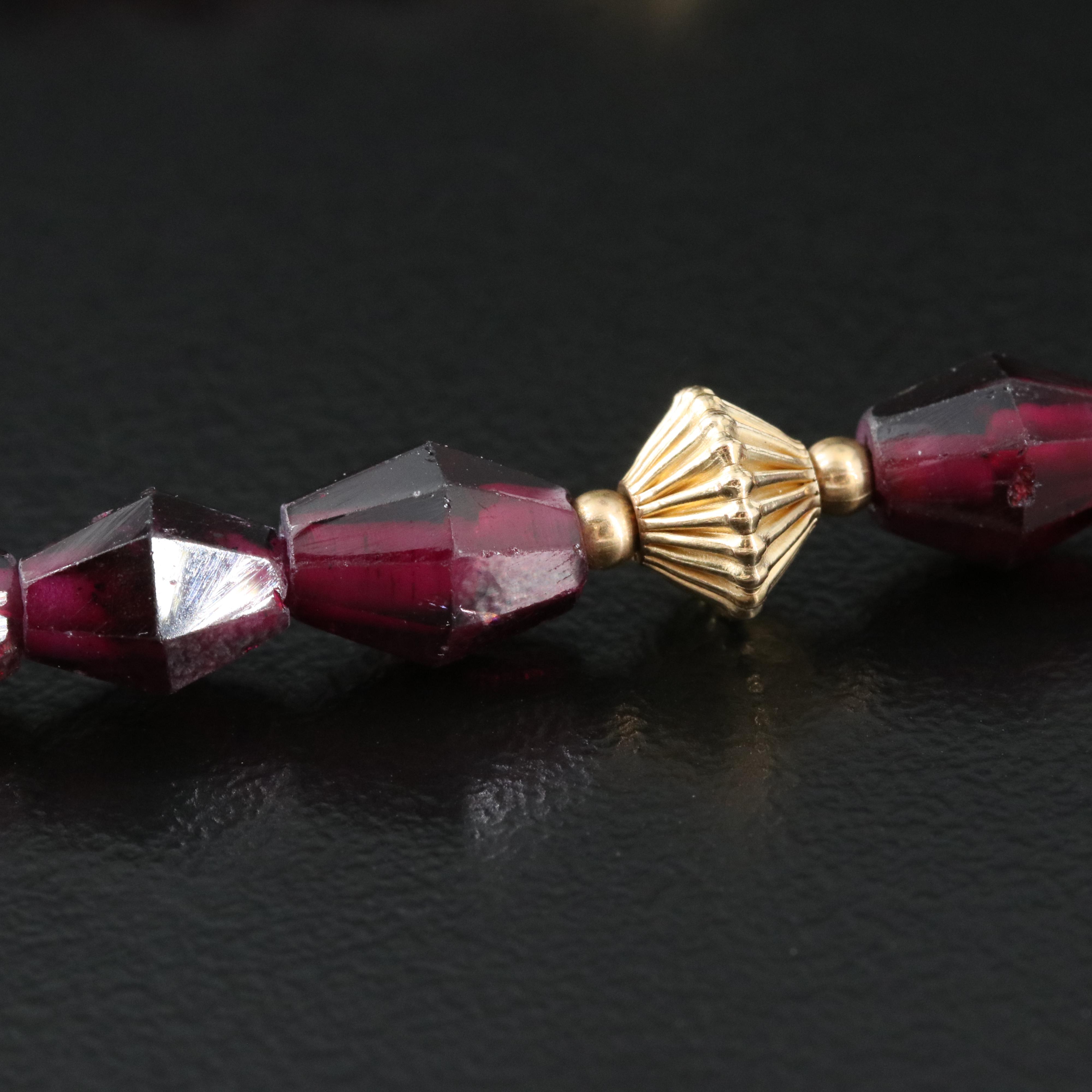 Graduated Rhodolite Garnet Necklace