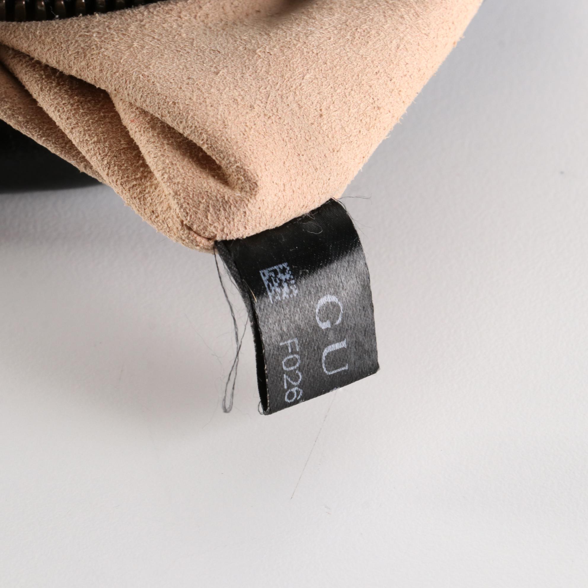 Gucci Marmont Matelassé Leather Crossbody Bag