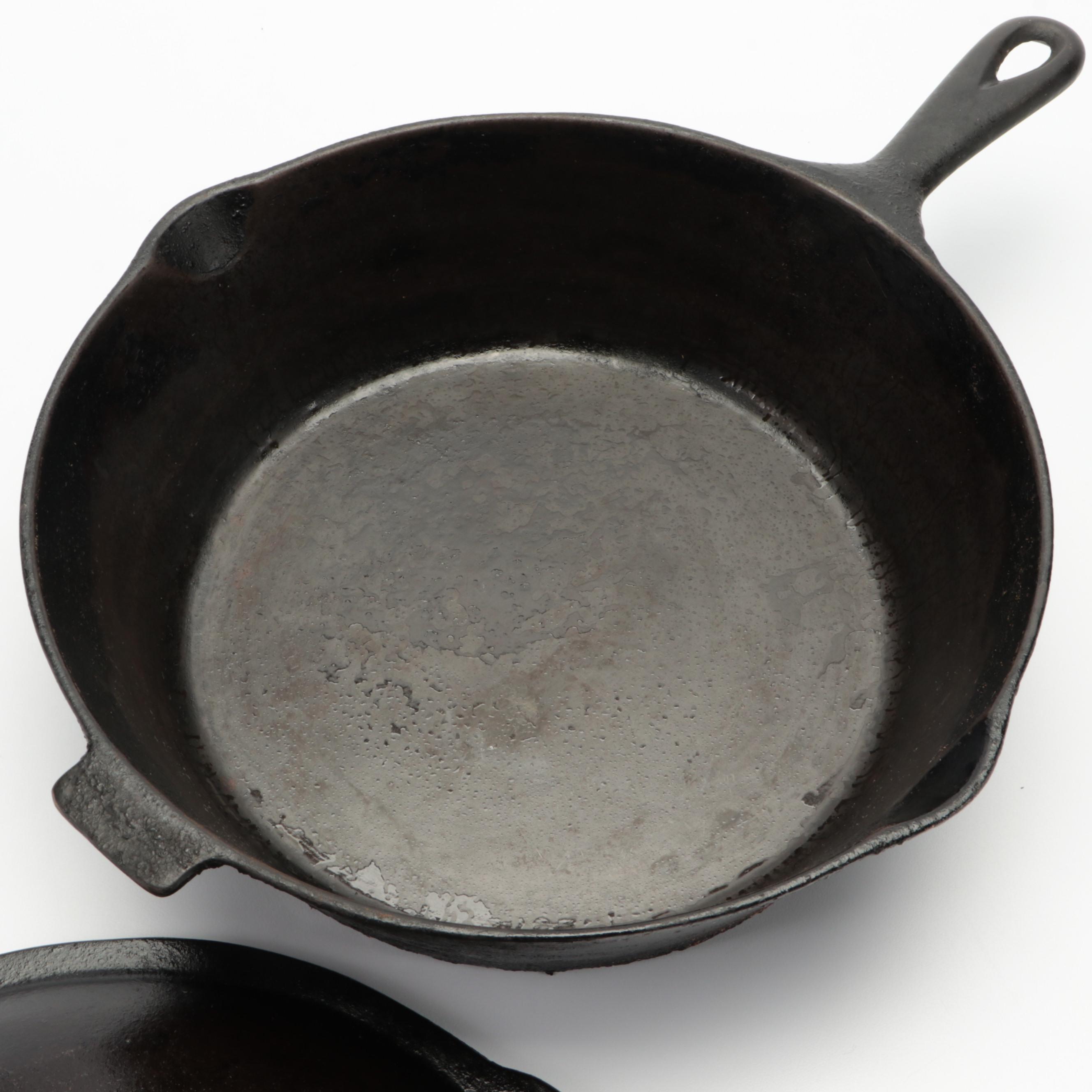 Wagner Ware No. 5 Cast Iron Skillets with Other Deep Skillet, 20th Century