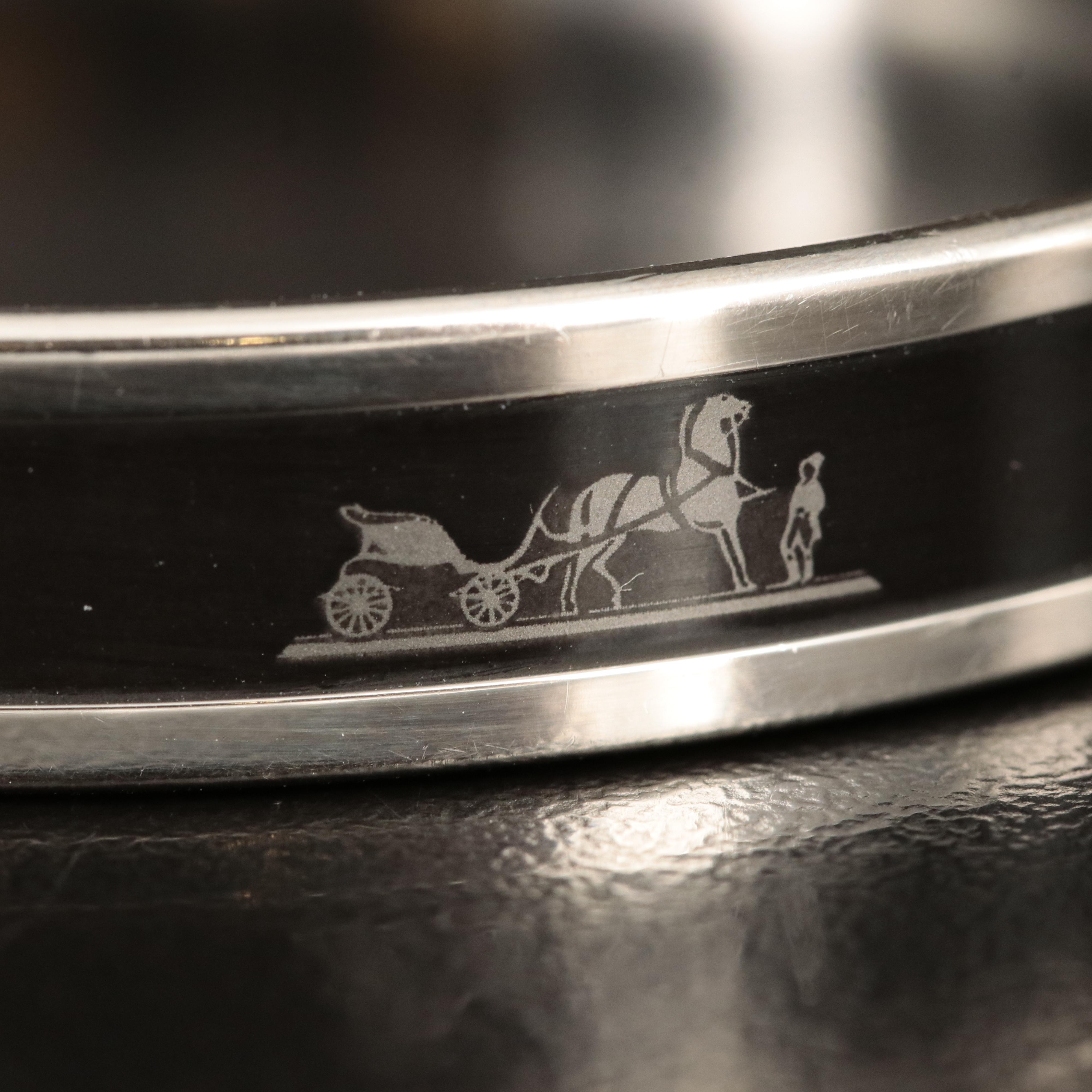 Hermès "Calèche" Narrow Enamel Bangle