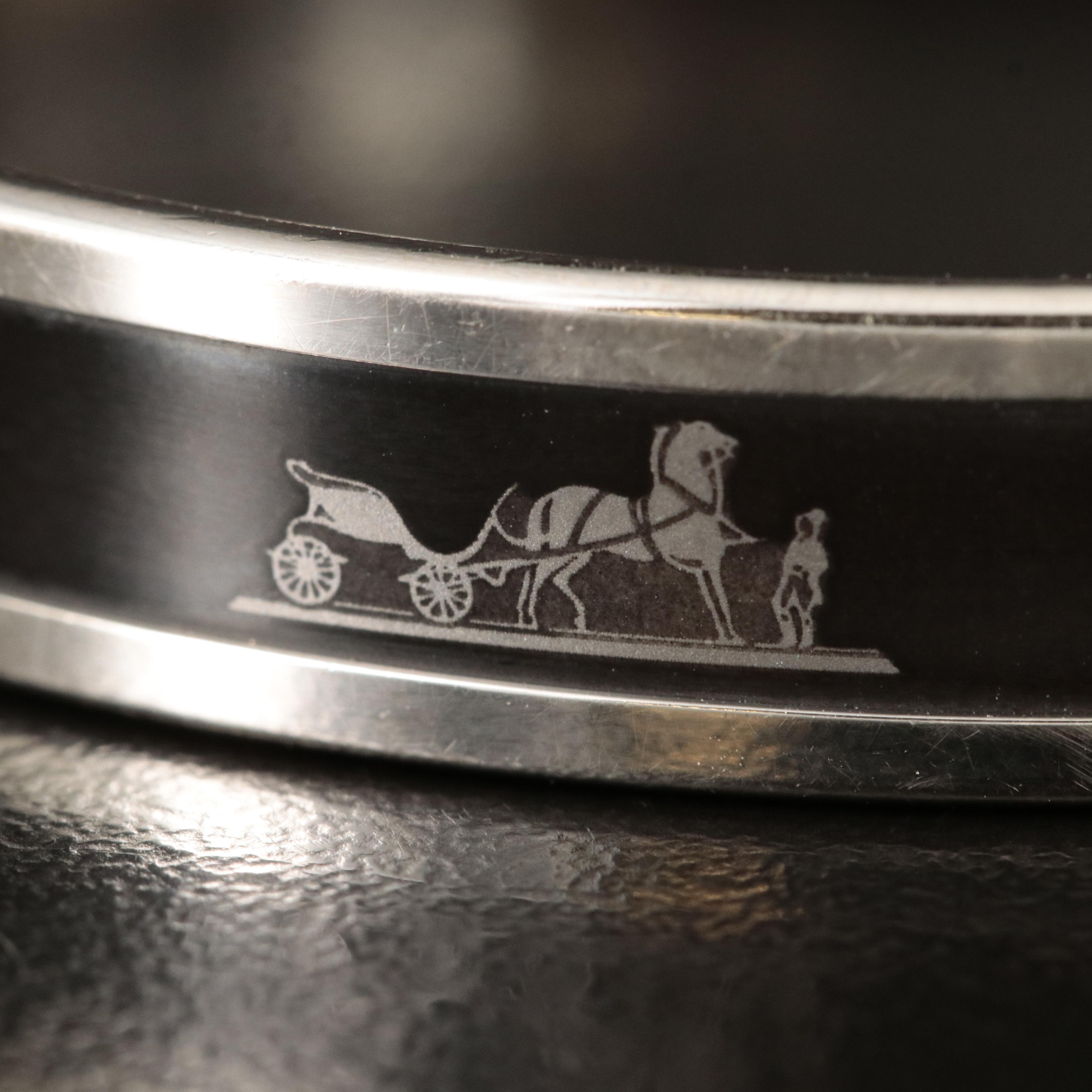 Hermès "Calèche" Narrow Enamel Bangle