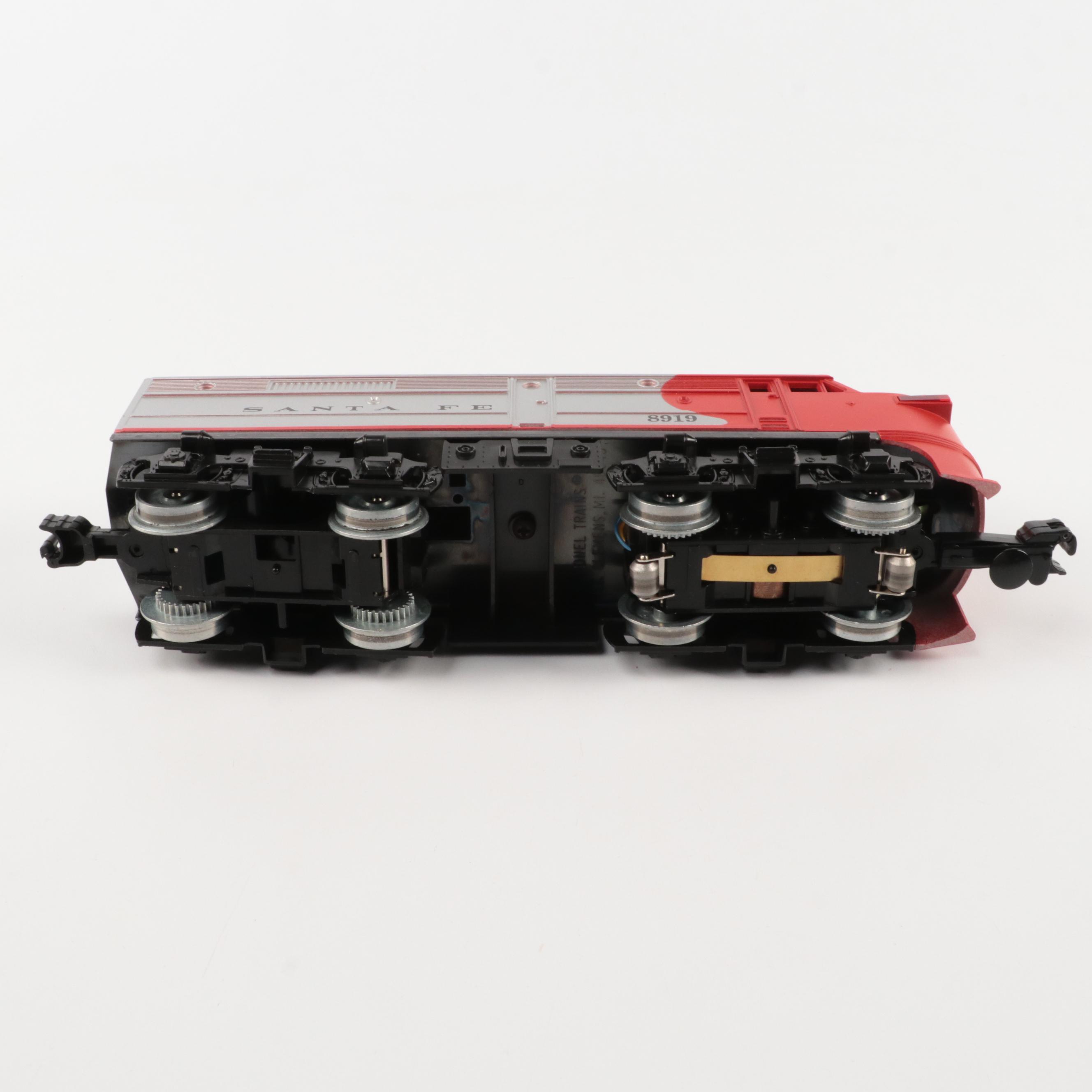 Lionel Santa Fe Alco A-Unit with Passenger and Observation Cars