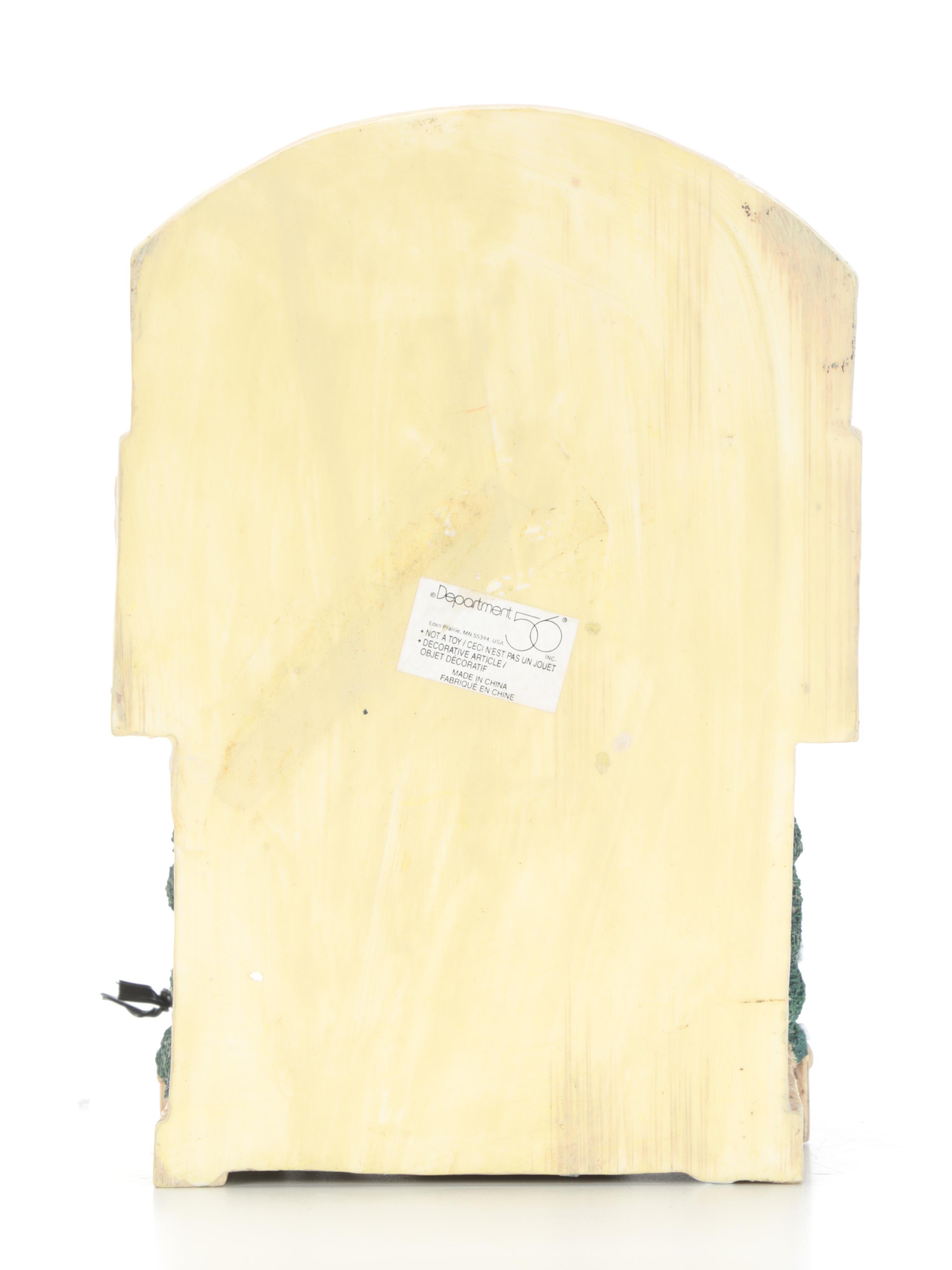 Department 56 Kensington Palace Set with Camden Park Fountain