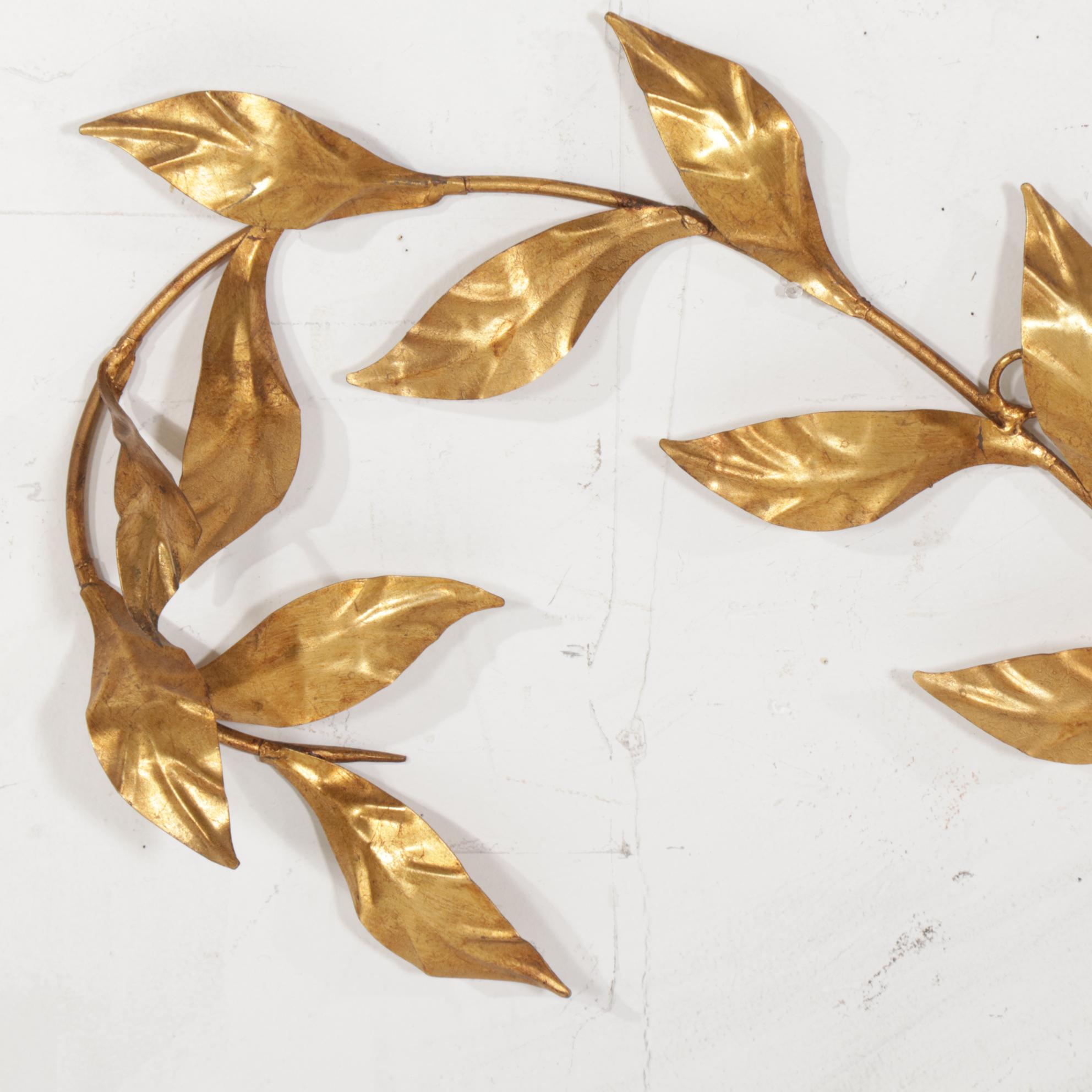 Gilt Metal Laurel Leaf Wall Décor