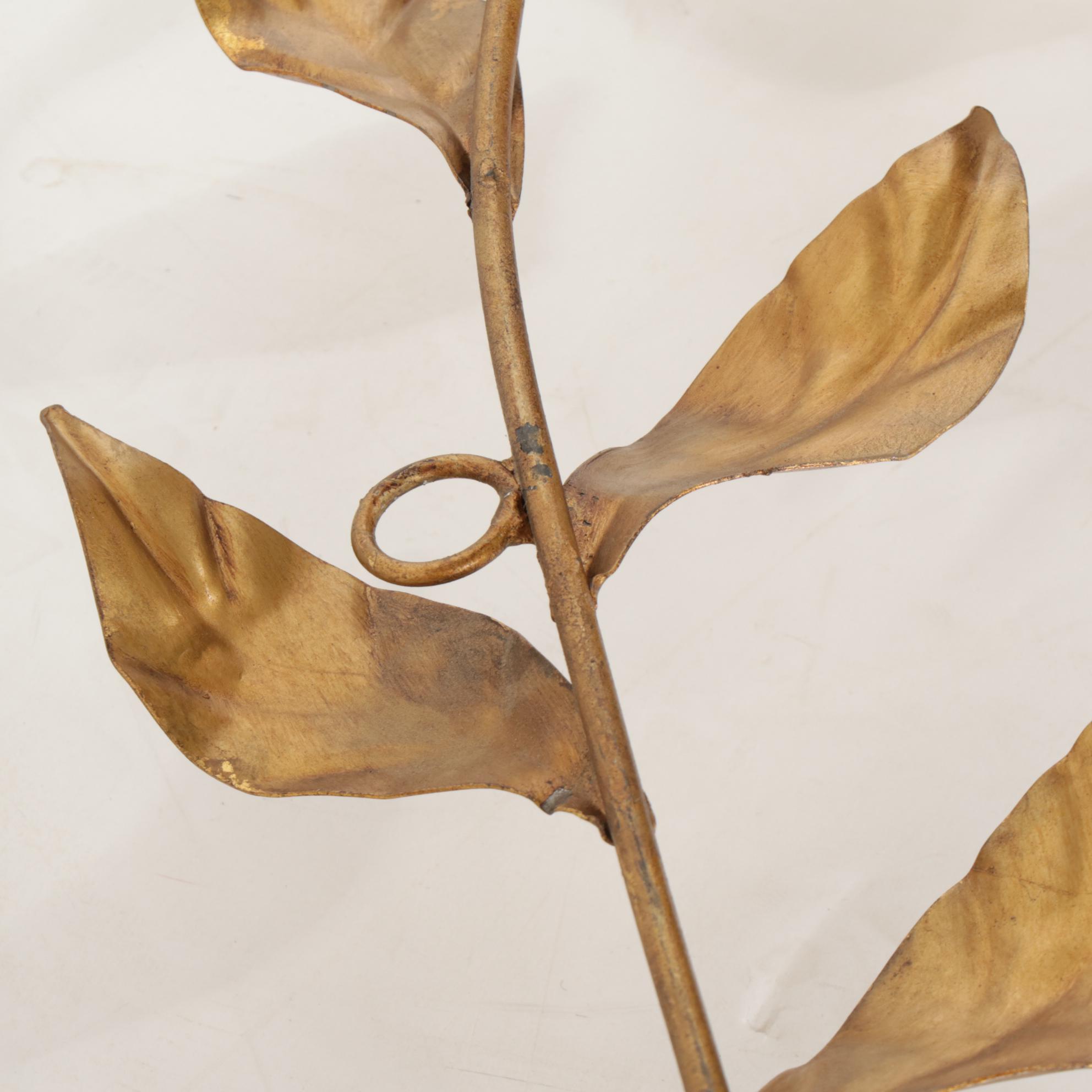 Gilt Metal Laurel Leaf Wall Décor