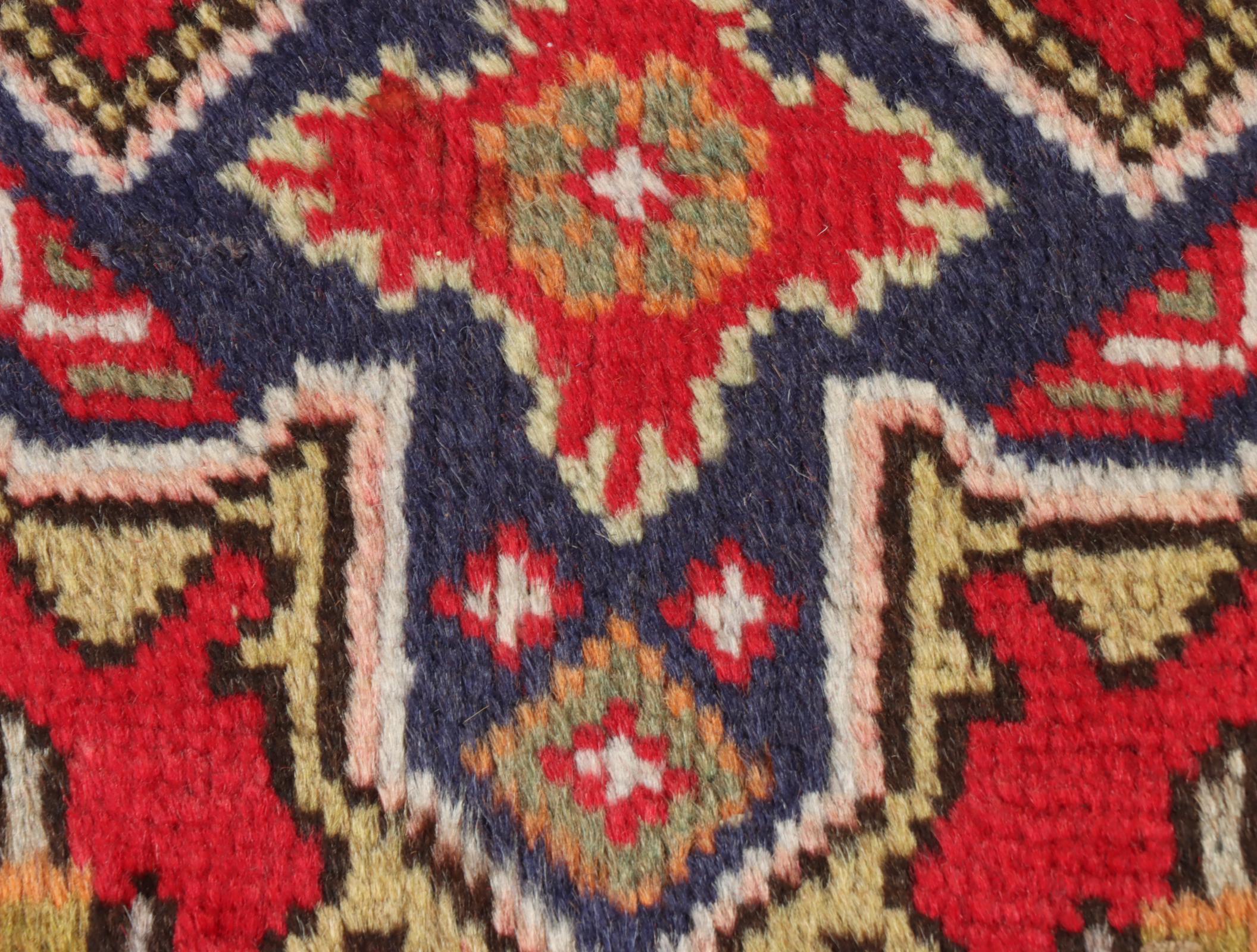 8'1 x 11'4 Hand-Knotted Persian Heriz Area Rug