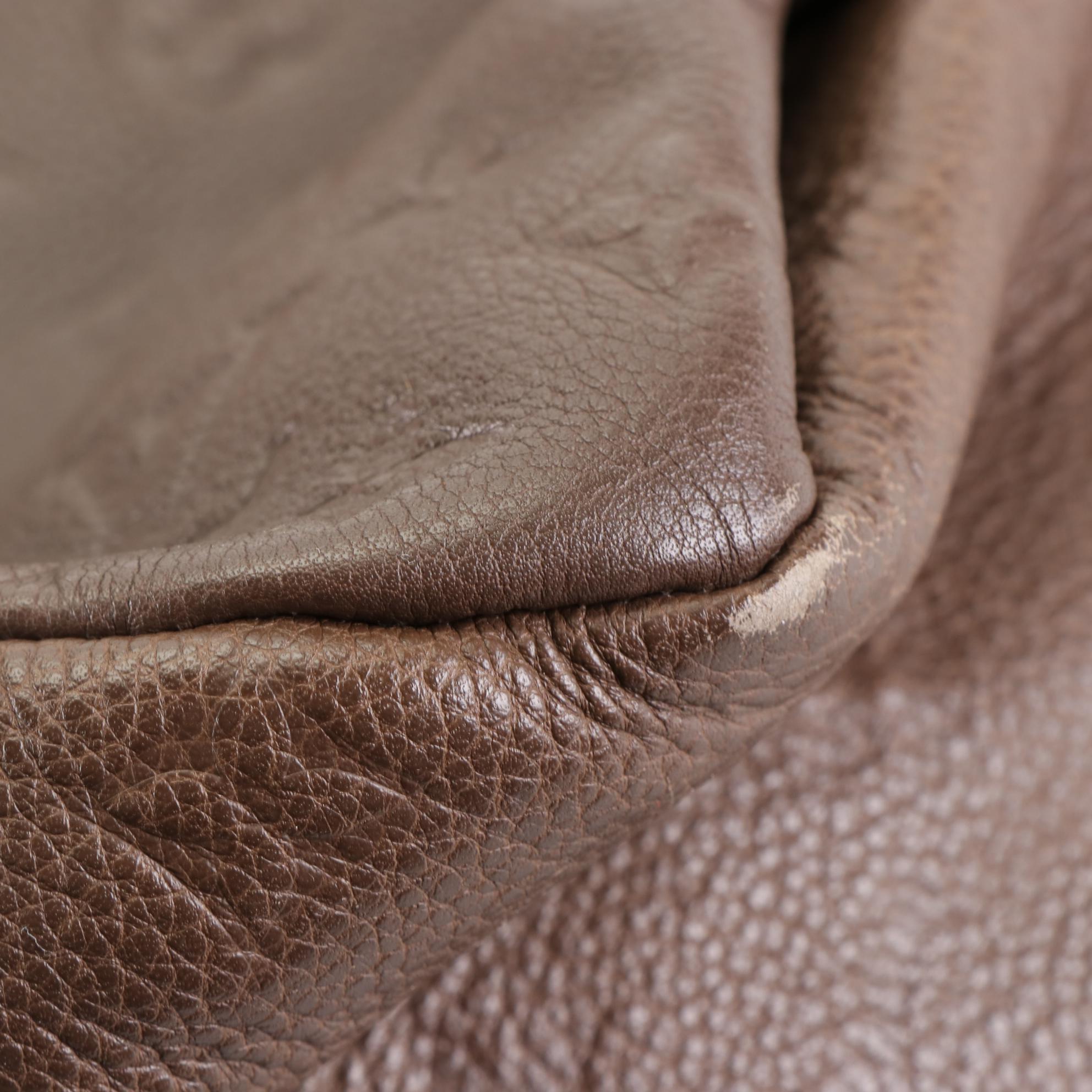 Louis Vuitton Artsy Handbag MM in Monogram Empreinte Leather