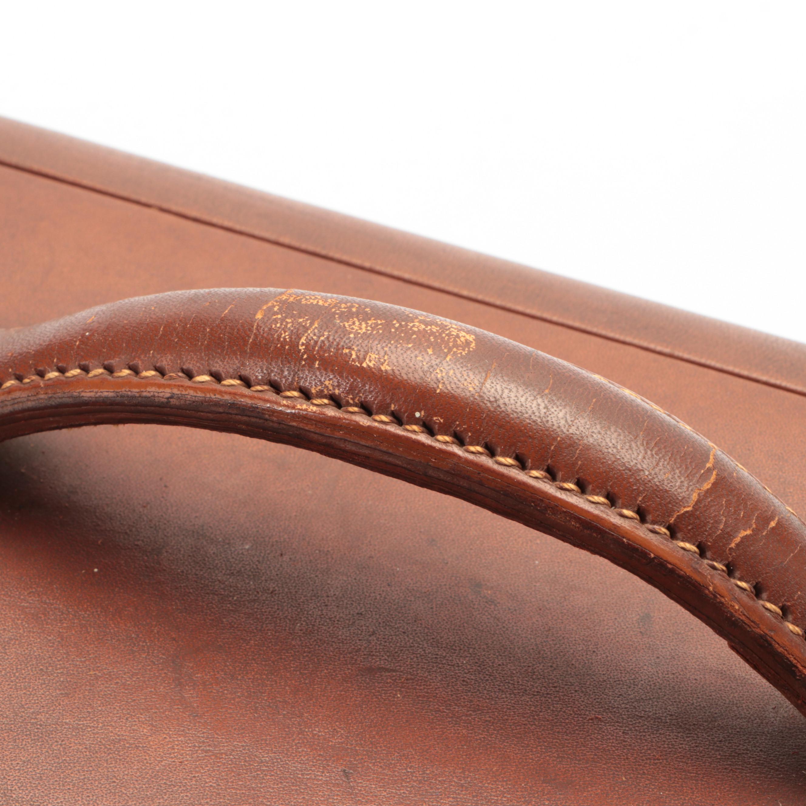 Zenith Model 5A01 Long Distance Portable Radio with Wave Magnet, 1940s