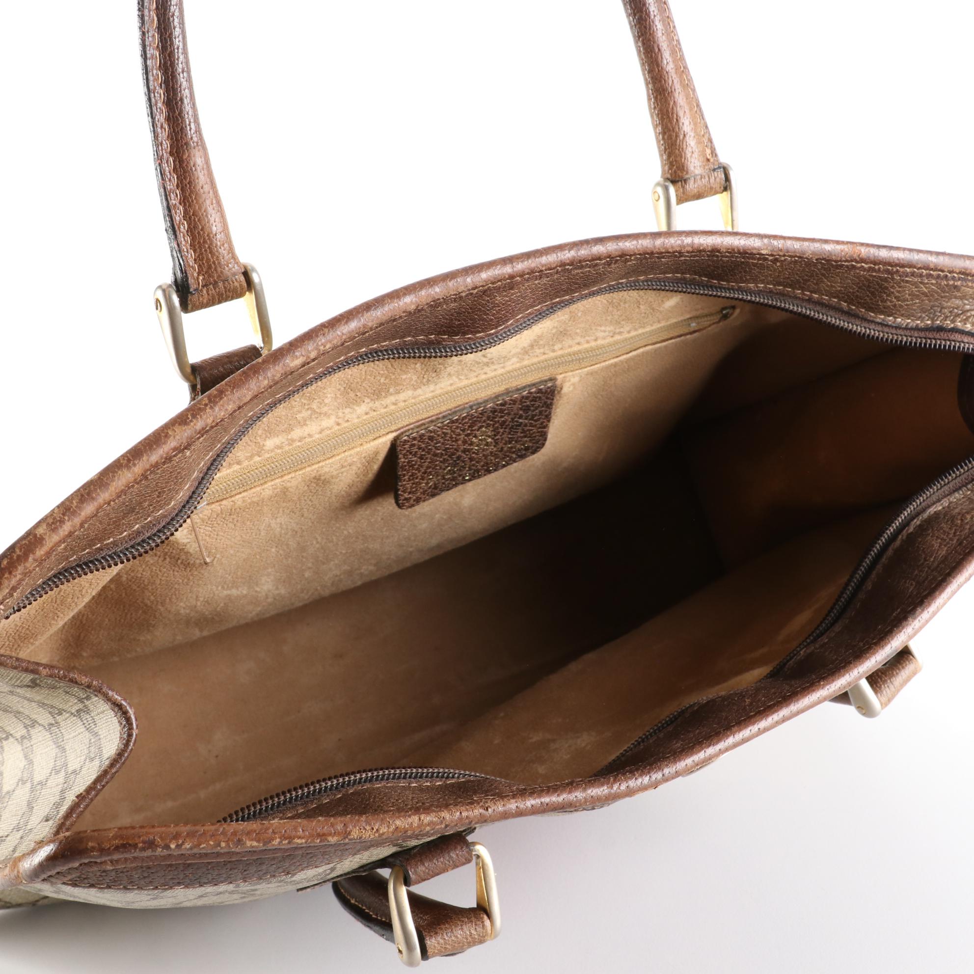 Gucci Accessory Collection Top Handle Bag in GG Supreme Canvas