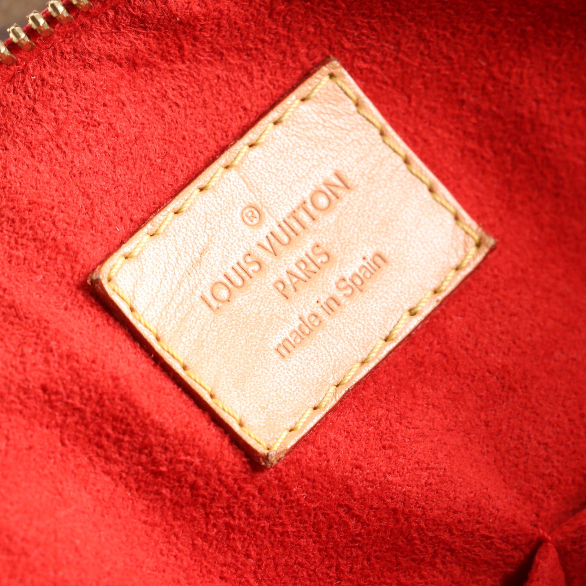 Louis Vuitton Medium Pallas Handbag in Monogram Canvas and Vachetta Leather