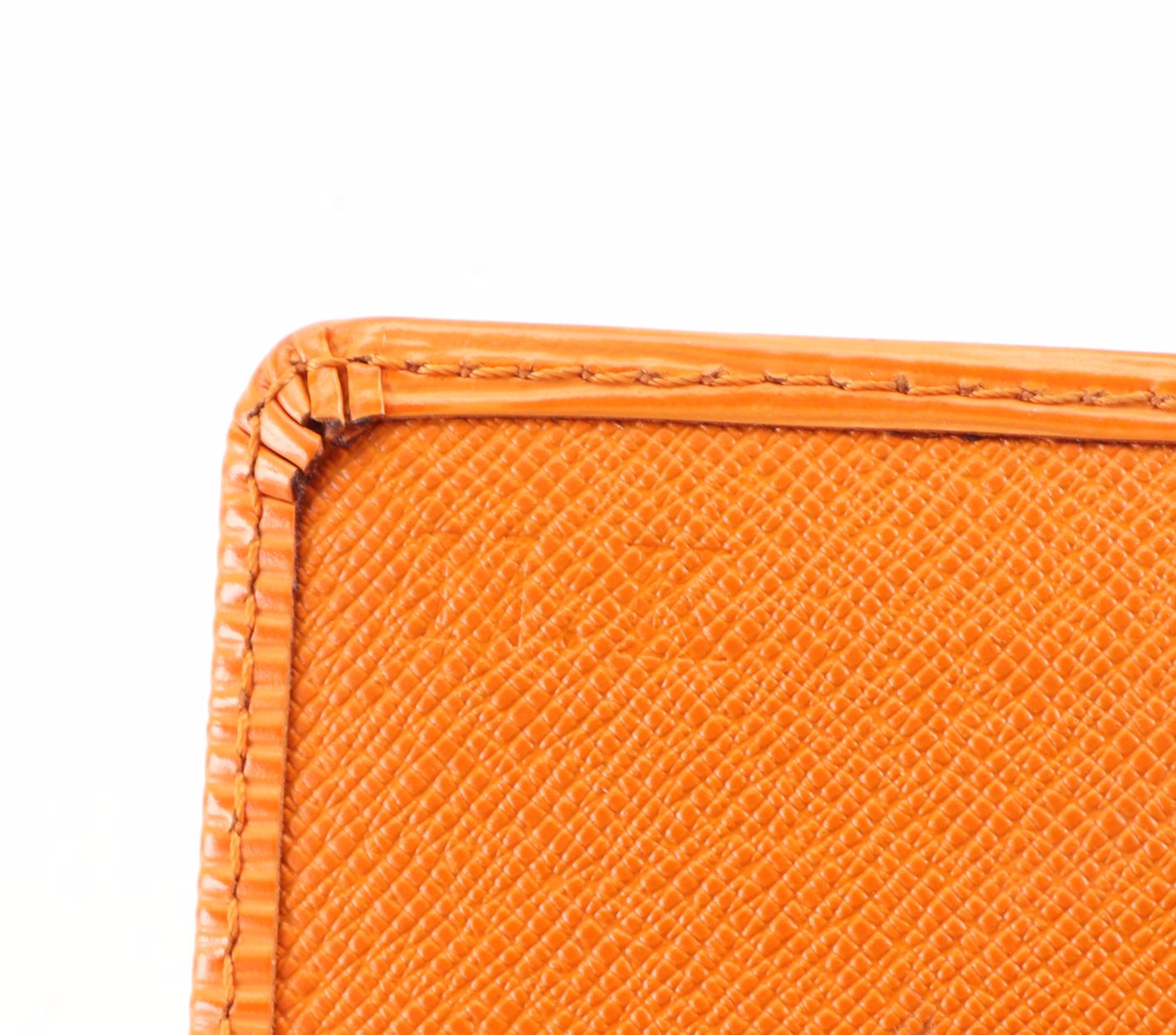 Louis Vuitton Porté-Tresor International Wallet in Mandarin Epi Leather with Box