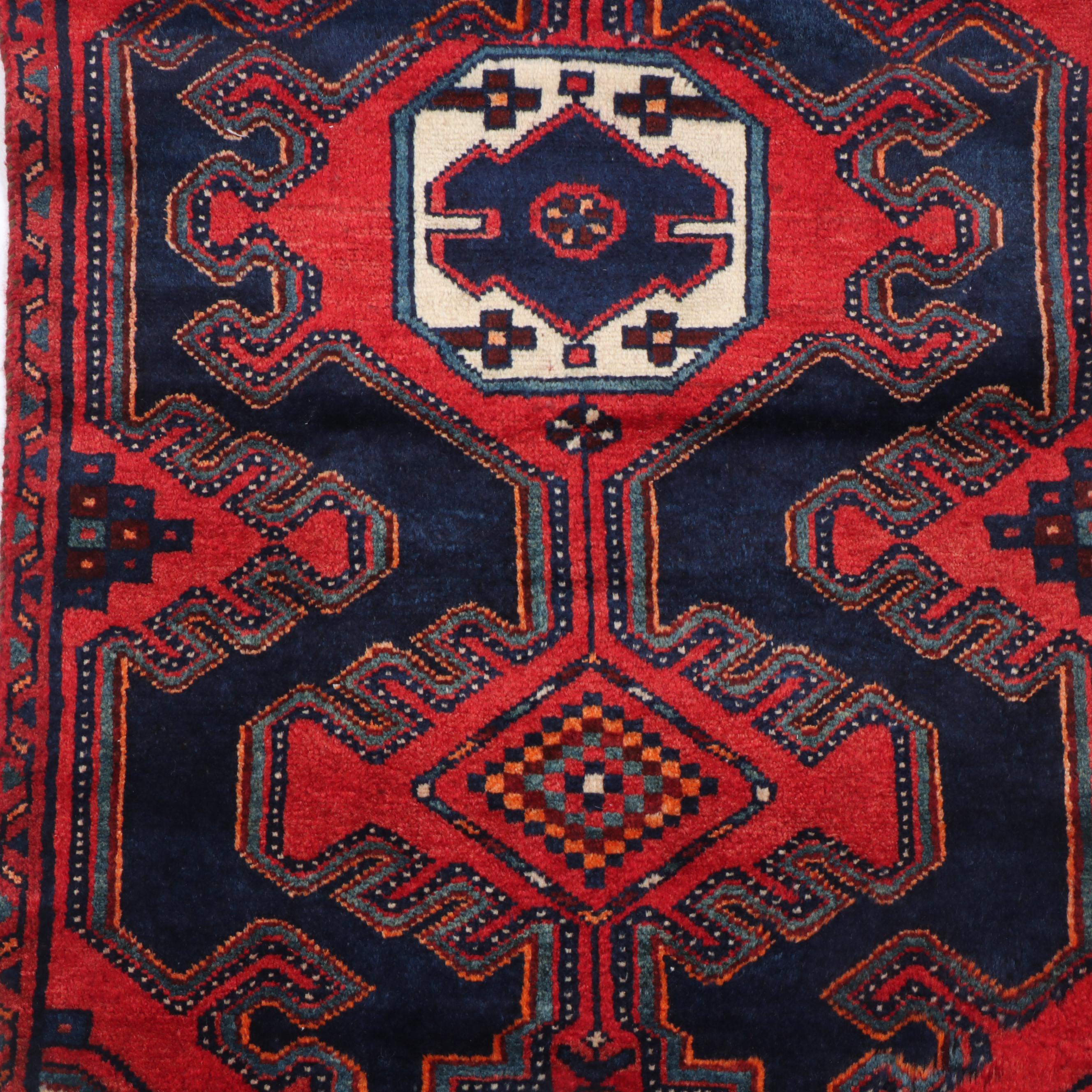 2'5 x 3'10 Hand-Knotted Persian Kharaghan Accent Rug