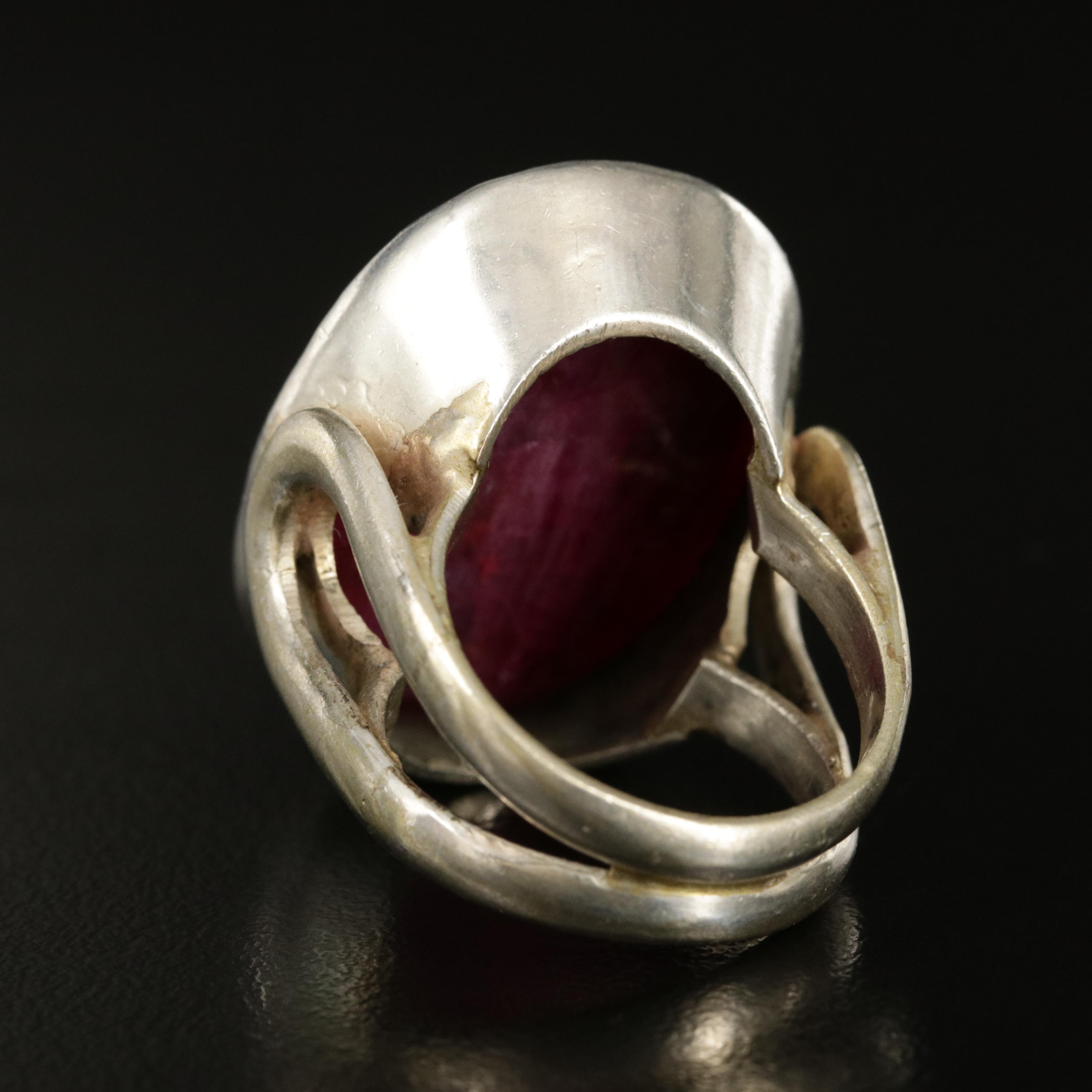 Corundum Oval Ring