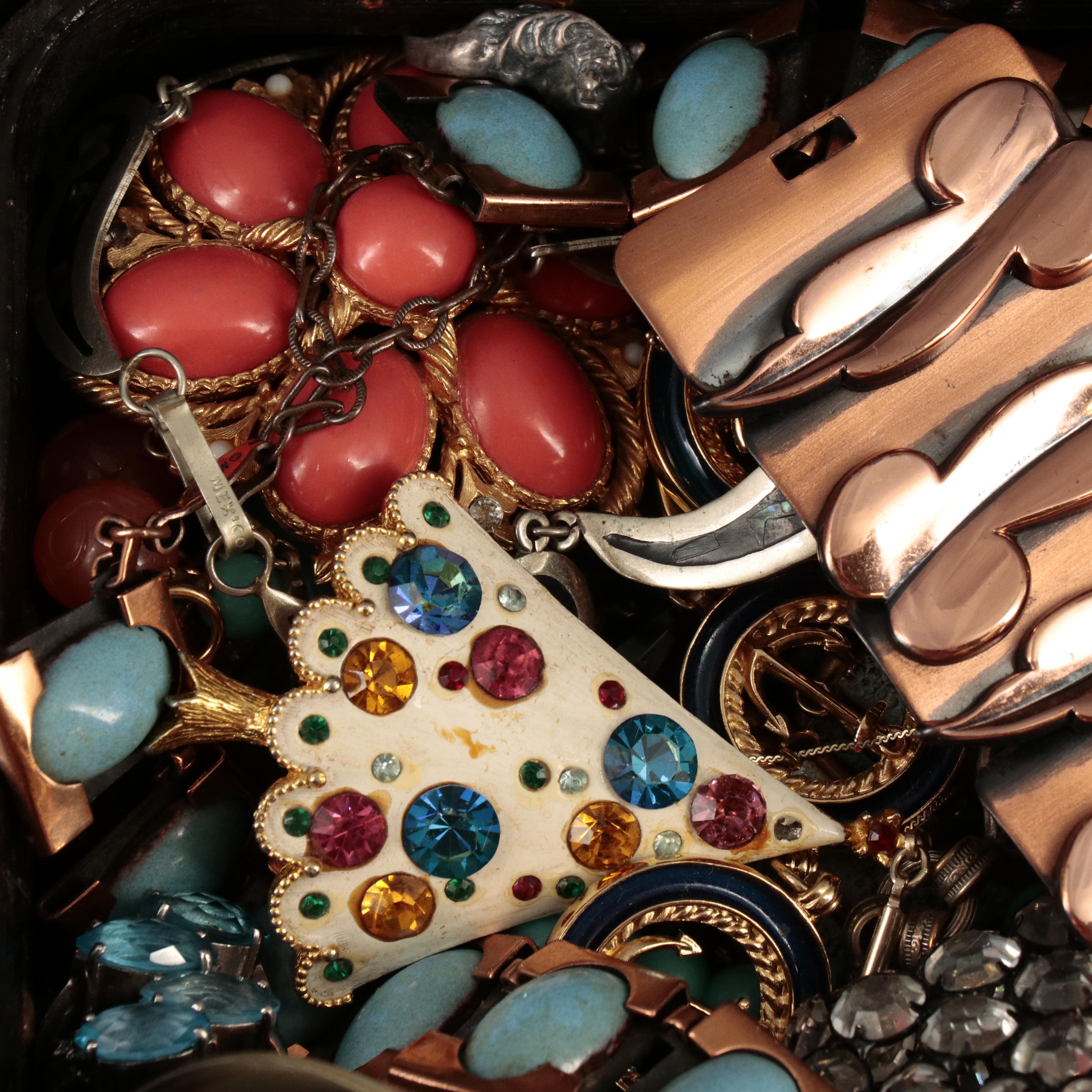 Uncommon Discoveries: Jewelry Collection