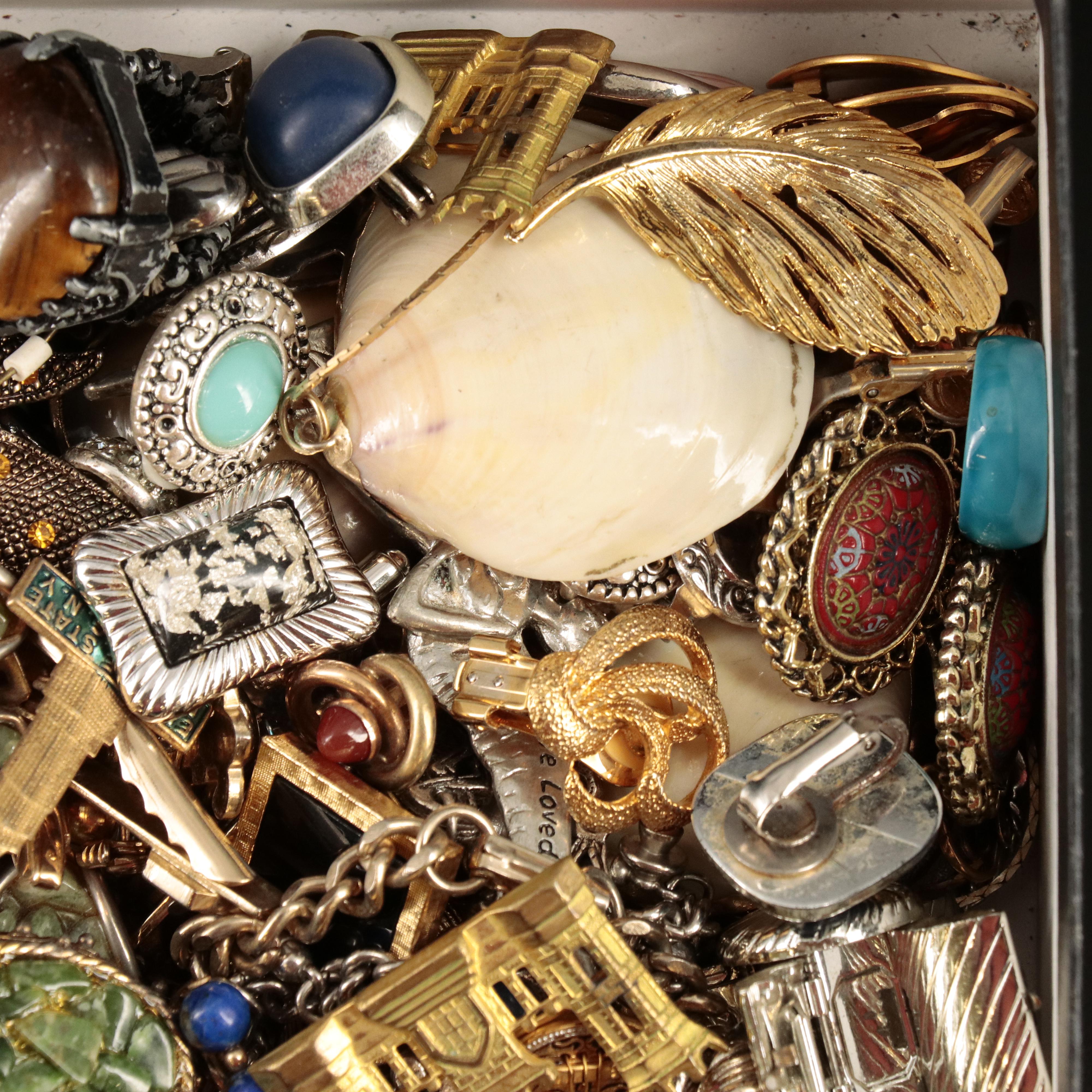 Uncommon Discoveries: Jewelry Collection