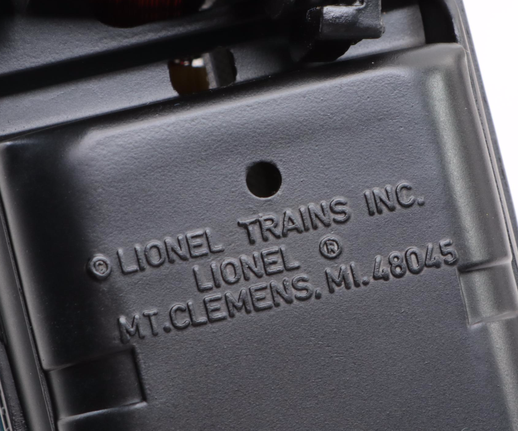 Lionel Trains Santa Fe F3 6-18117 Diesel Locomotives with Passenger Cars