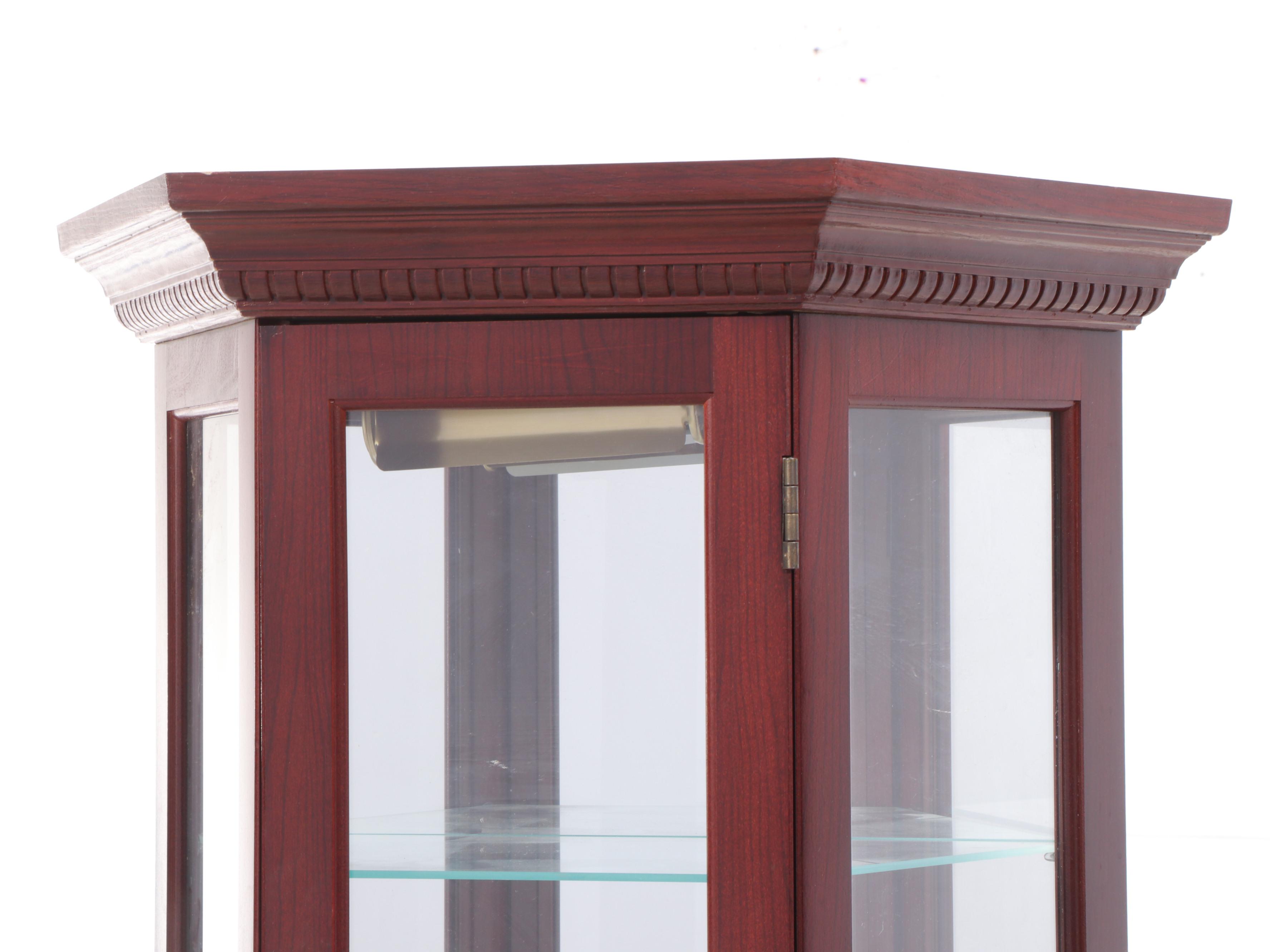 Pulaski Federal Style Display Cabinet in Mahogany Finish, Late 20th Century