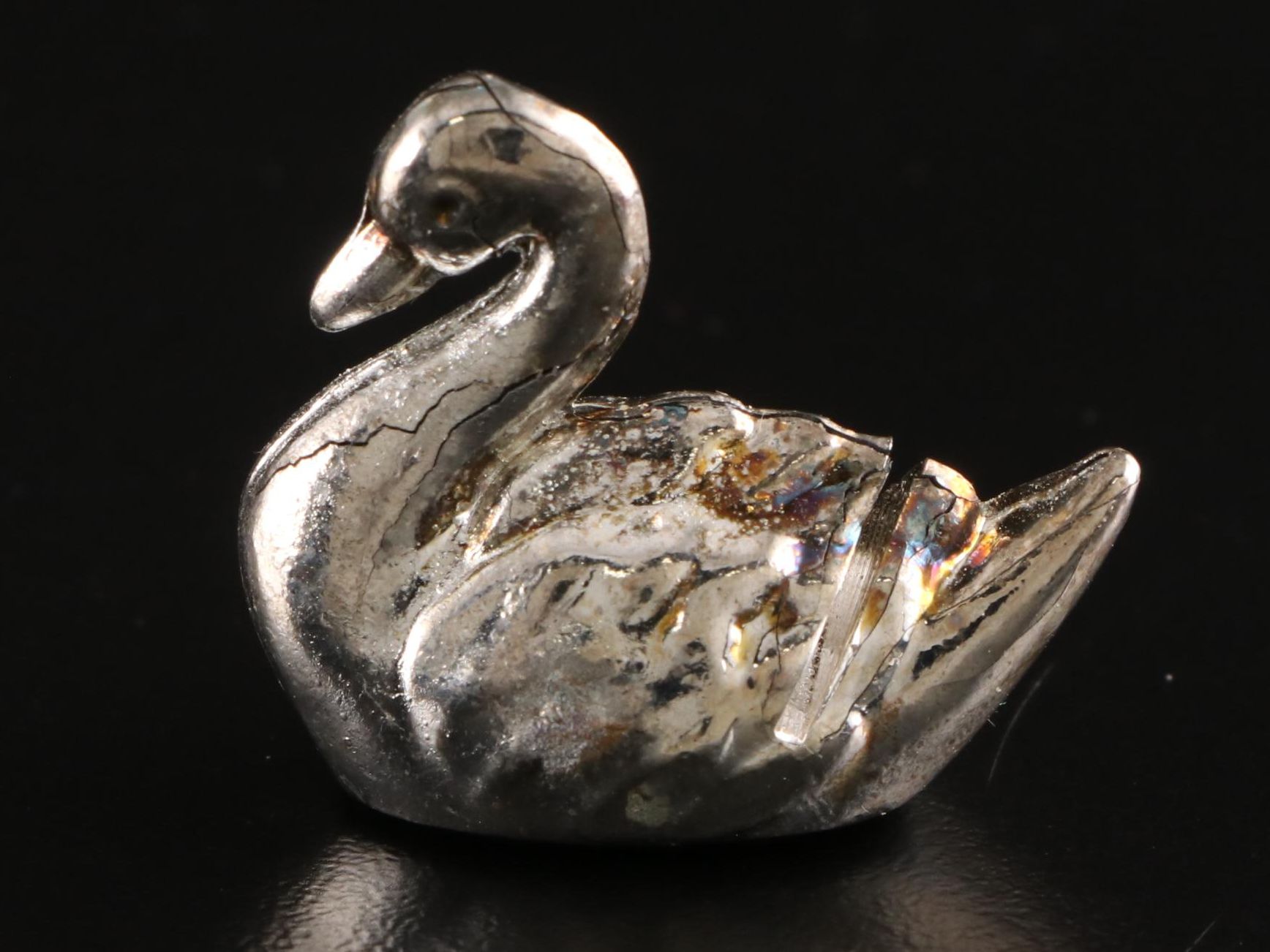 Metal Swan Place Card Holders