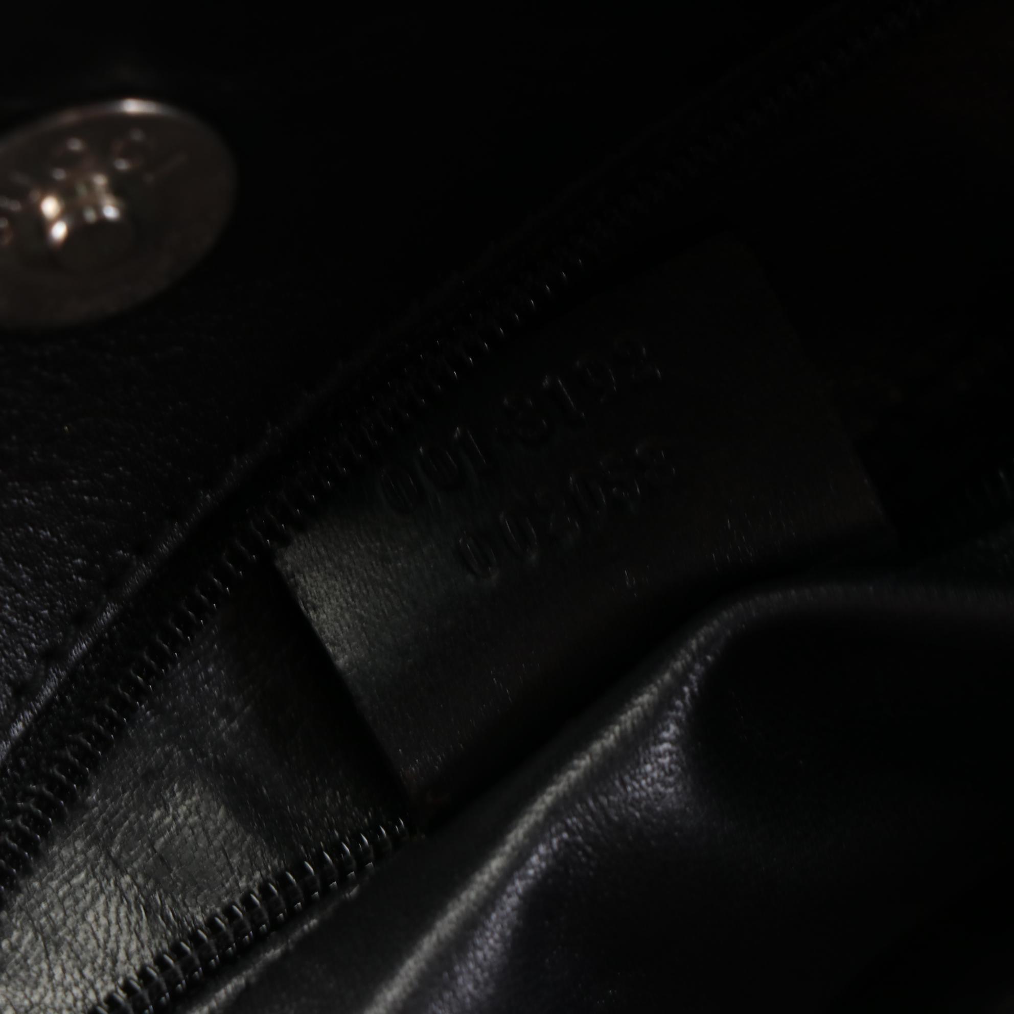 Gucci Hobo Shoulder Bag in Black Leather