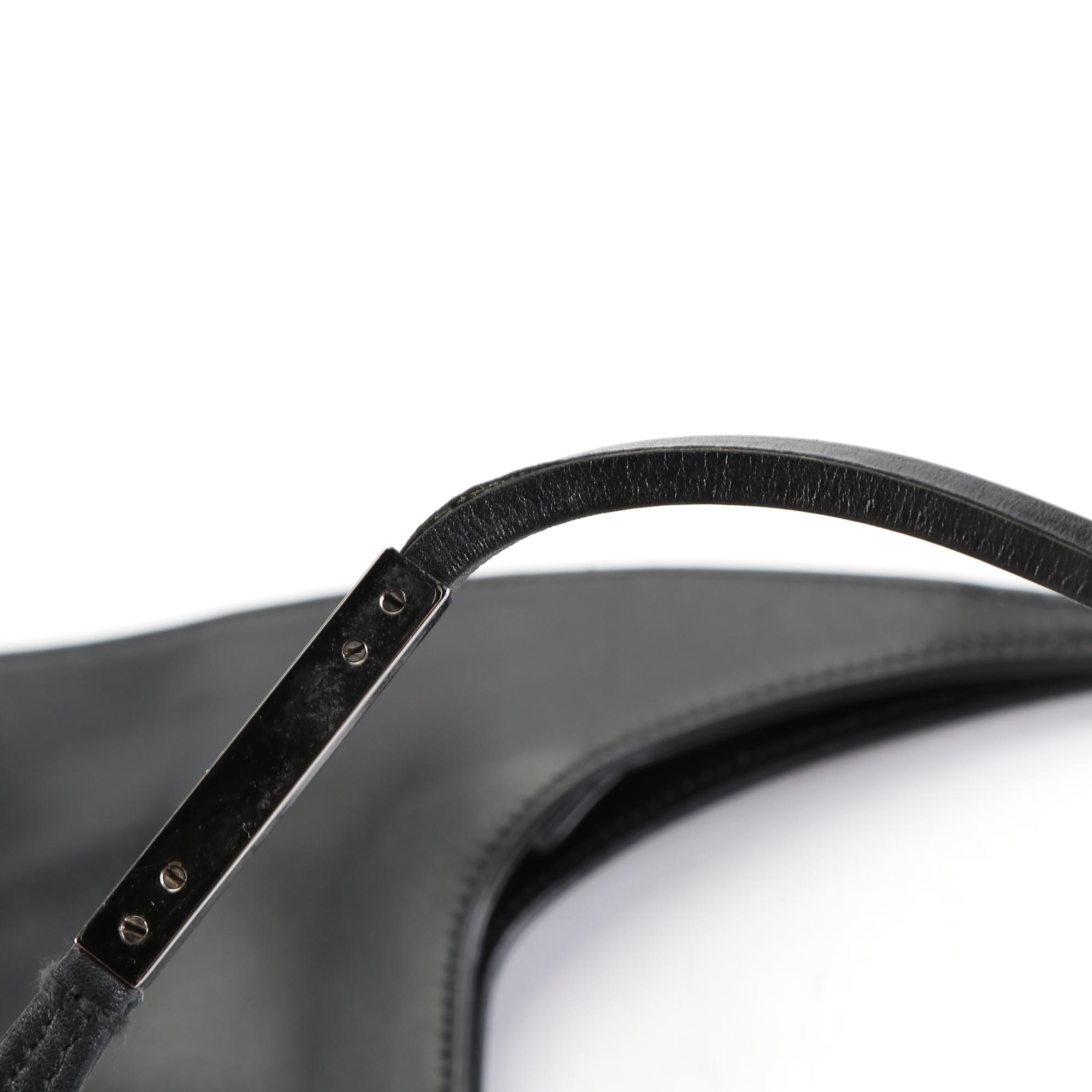 Gucci Hobo Shoulder Bag in Black Leather