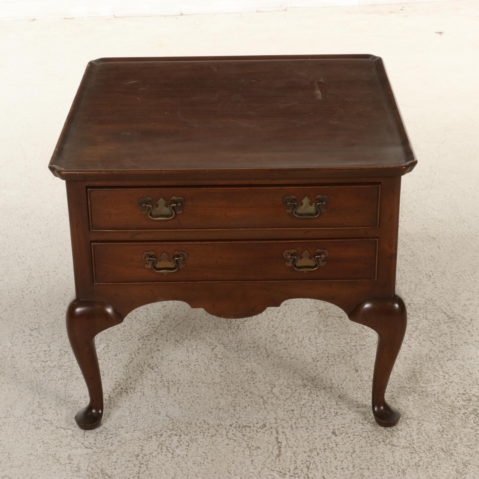 Kittinger Queen Anne Style Mahogany End Table