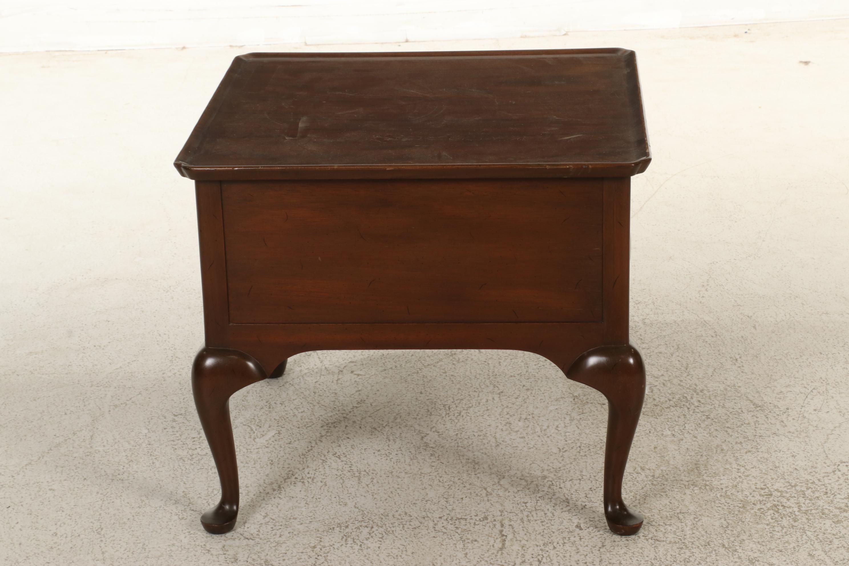 Kittinger Queen Anne Style Mahogany End Table