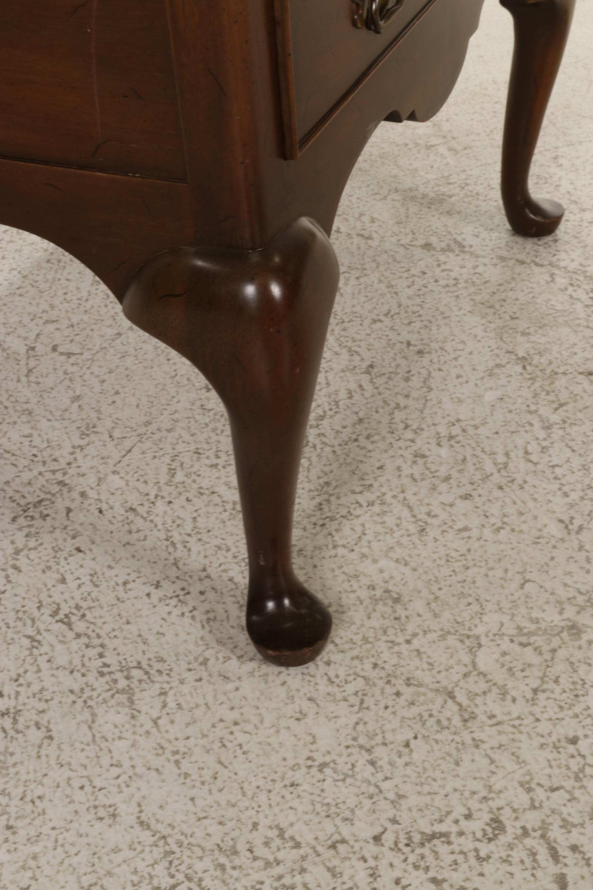 Kittinger Queen Anne Style Mahogany End Table