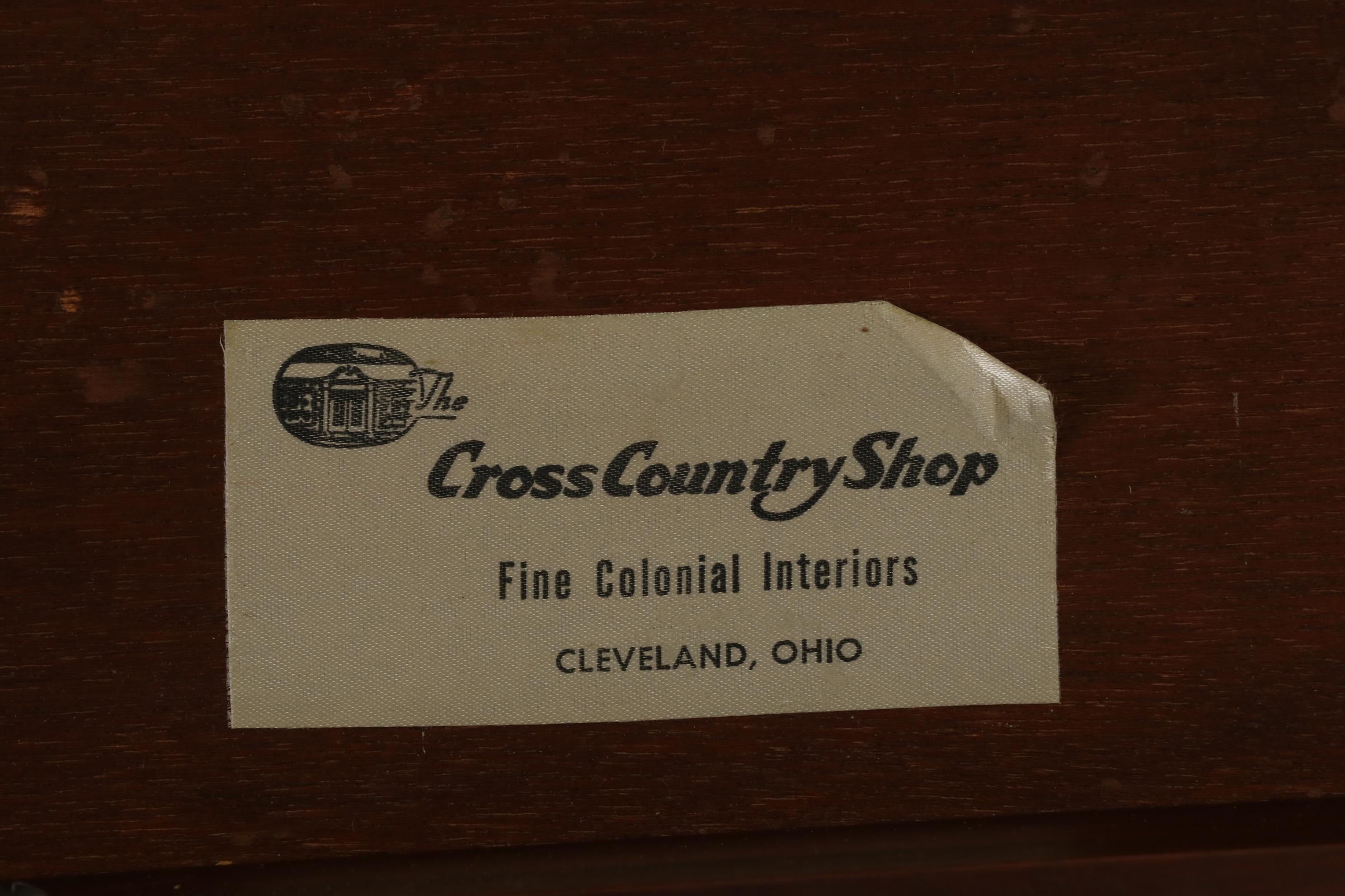 Kittinger Queen Anne Style Mahogany End Table