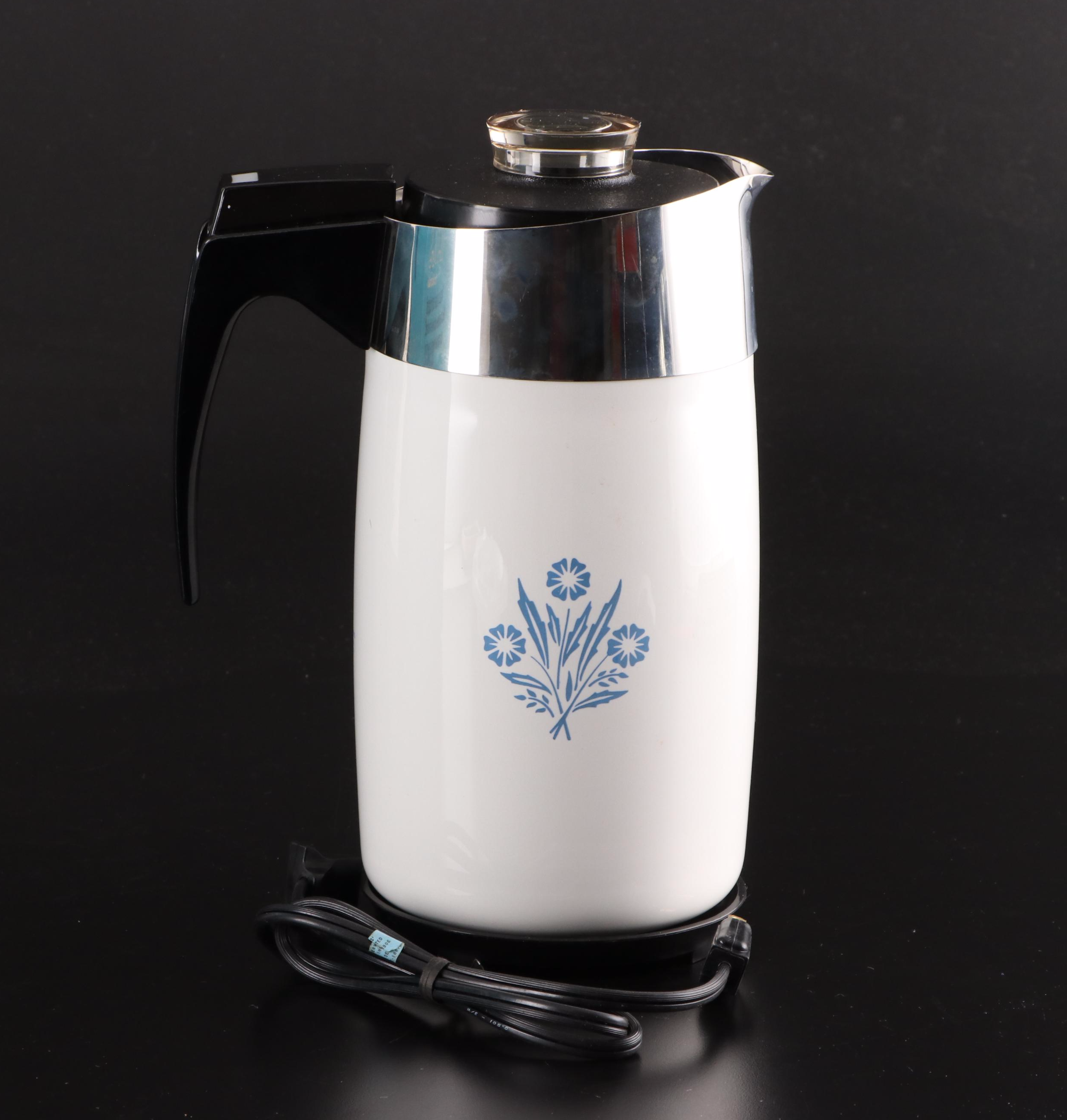 CorningWare "Cornflower Blue" Kitchenware with Glass Refrigerator Dishes