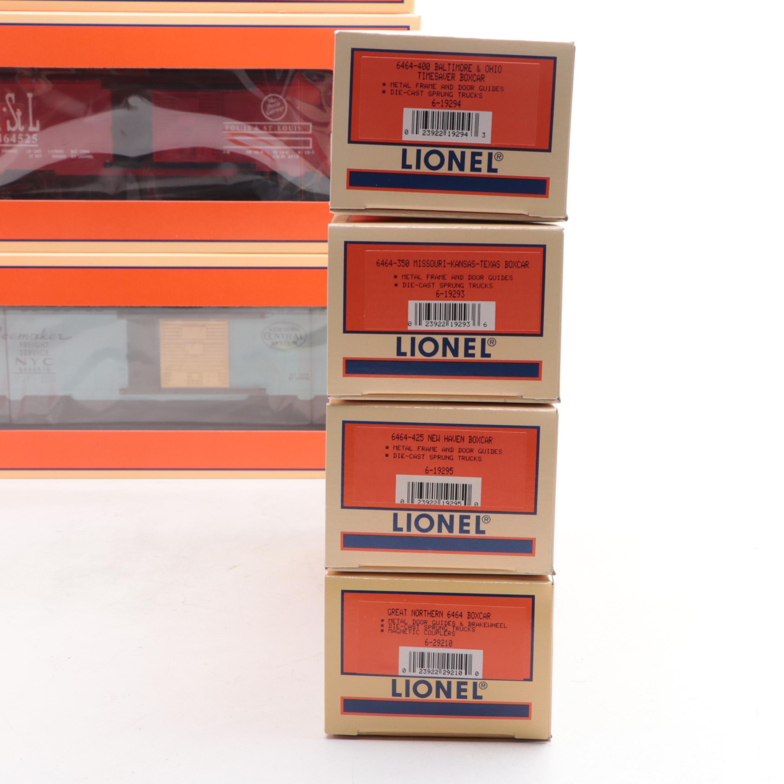 Lionel Norfolk & Western "J" Locomotive and Tender with Cars