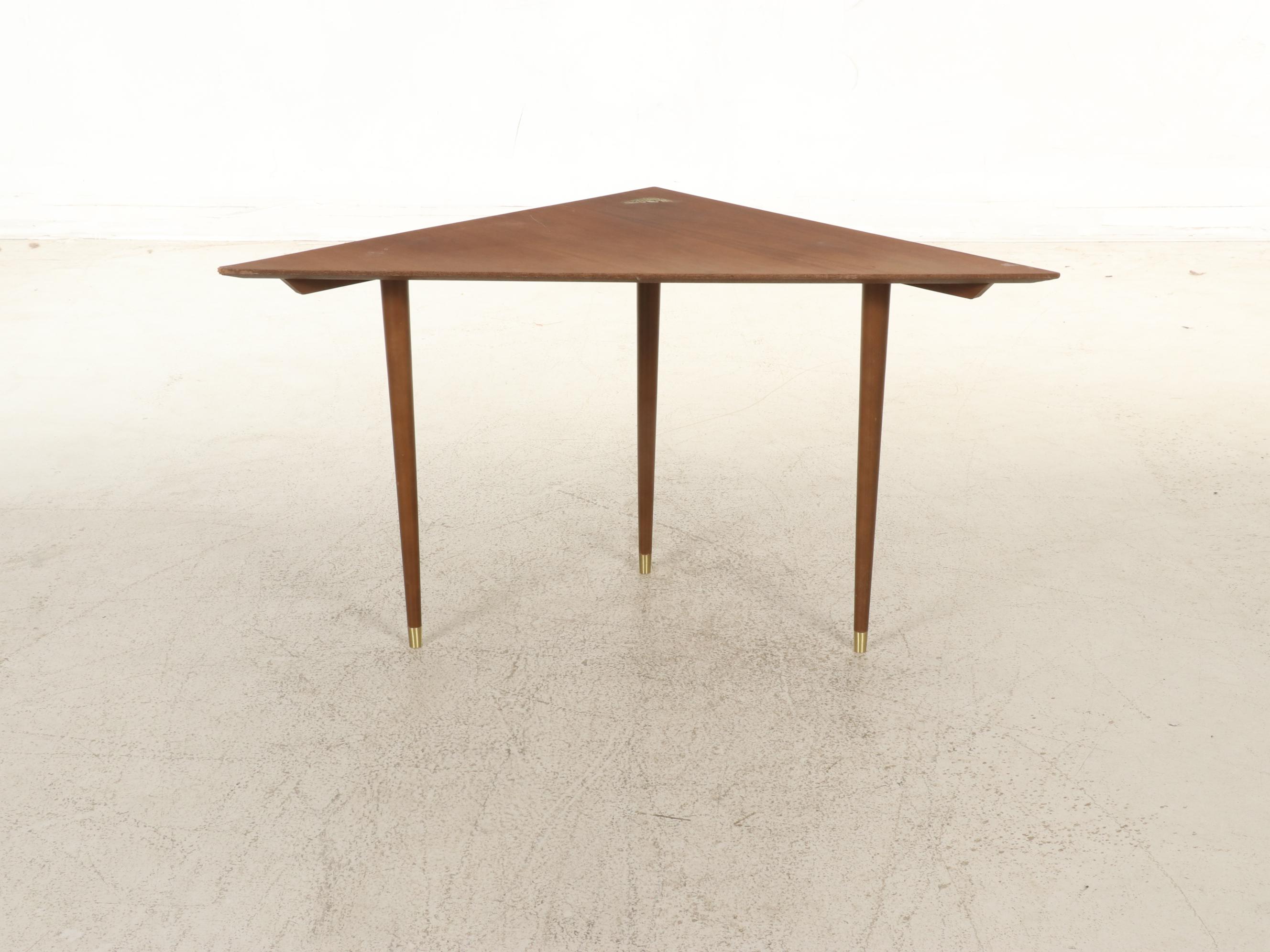 Modern Triangular Wooden Table with Woven Back Side Chair
