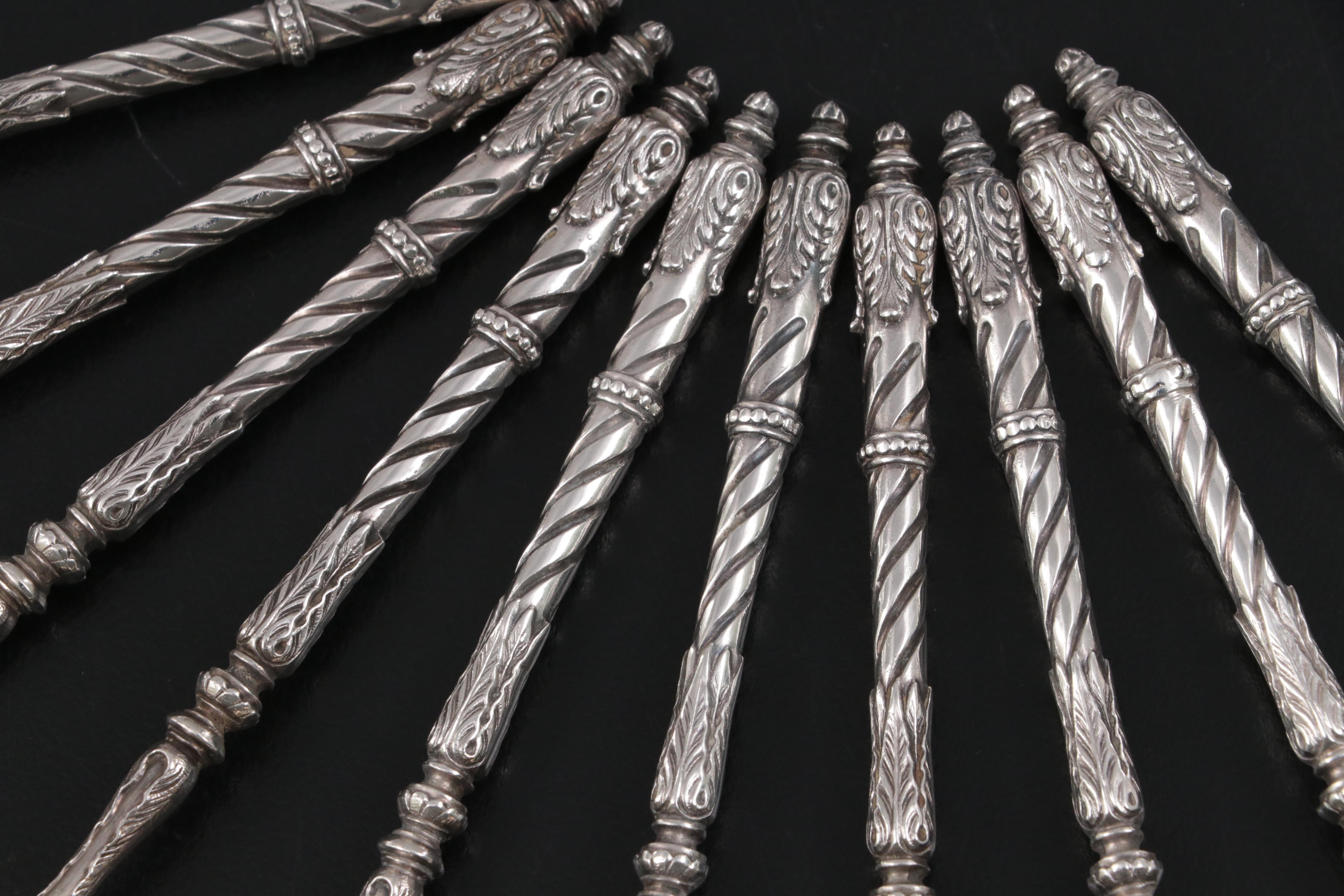 Hénin & Cie French 800 Silver Teaspoons in Presentation Case