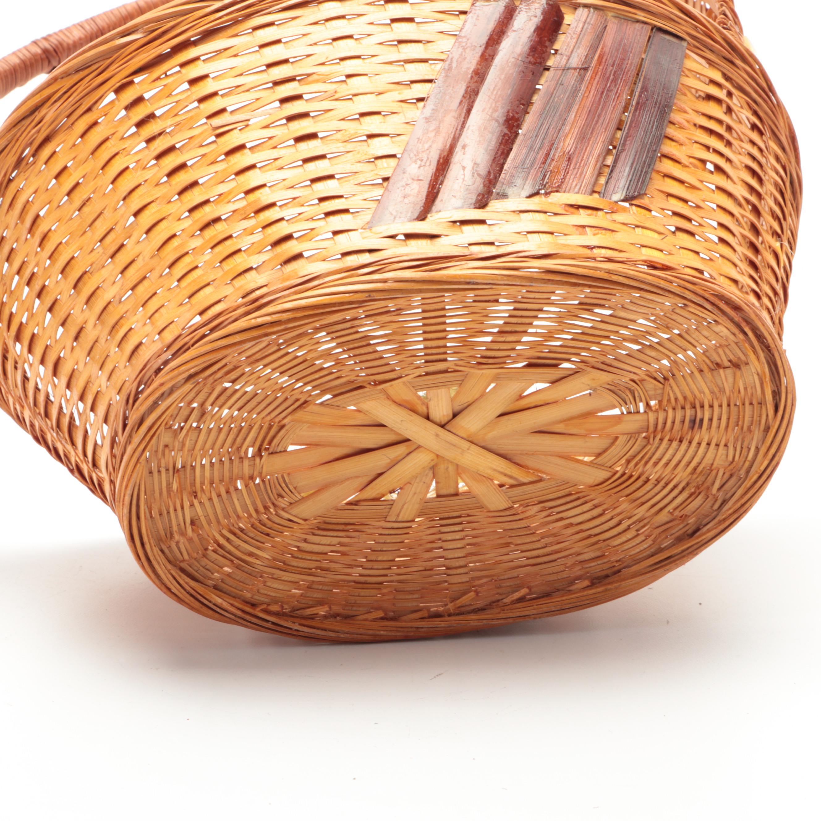 Wicker Woven Rattan Goose and Duck Baskets With Bamboo Chicken Basket