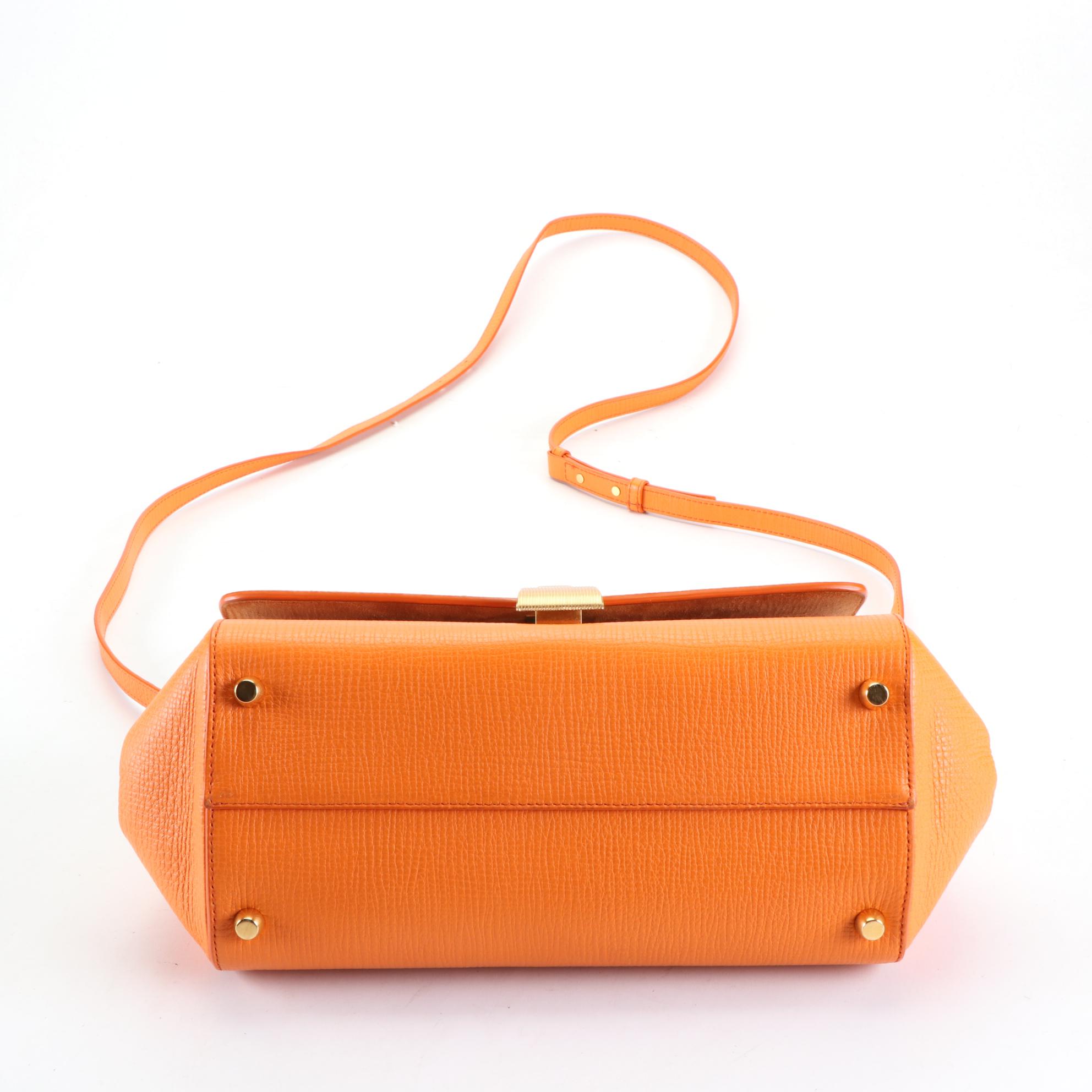 Bottega Veneta BV Angle Medium Bag in Textured Leather