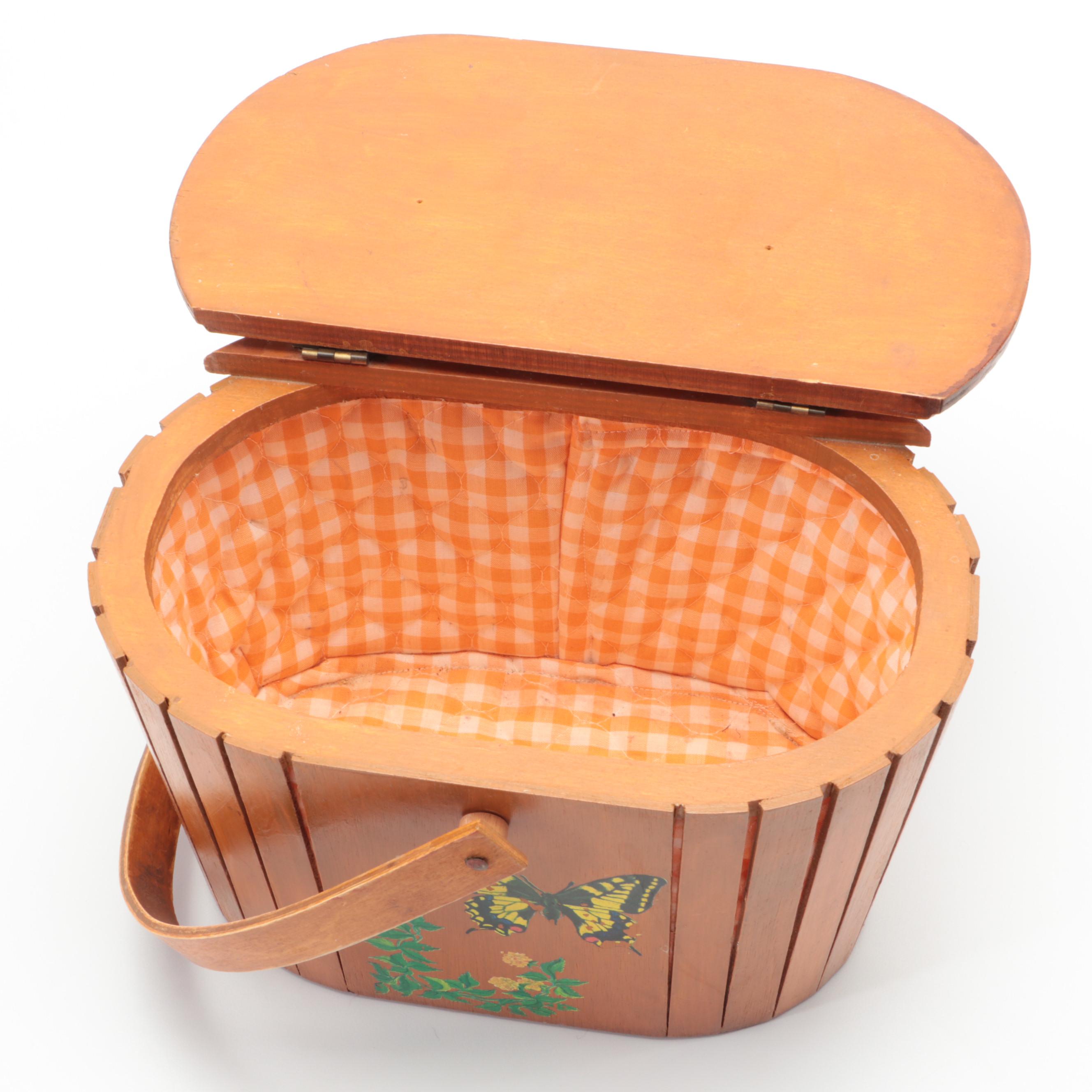 Bandana and Wildlife Lidded Wood Basket Handbags