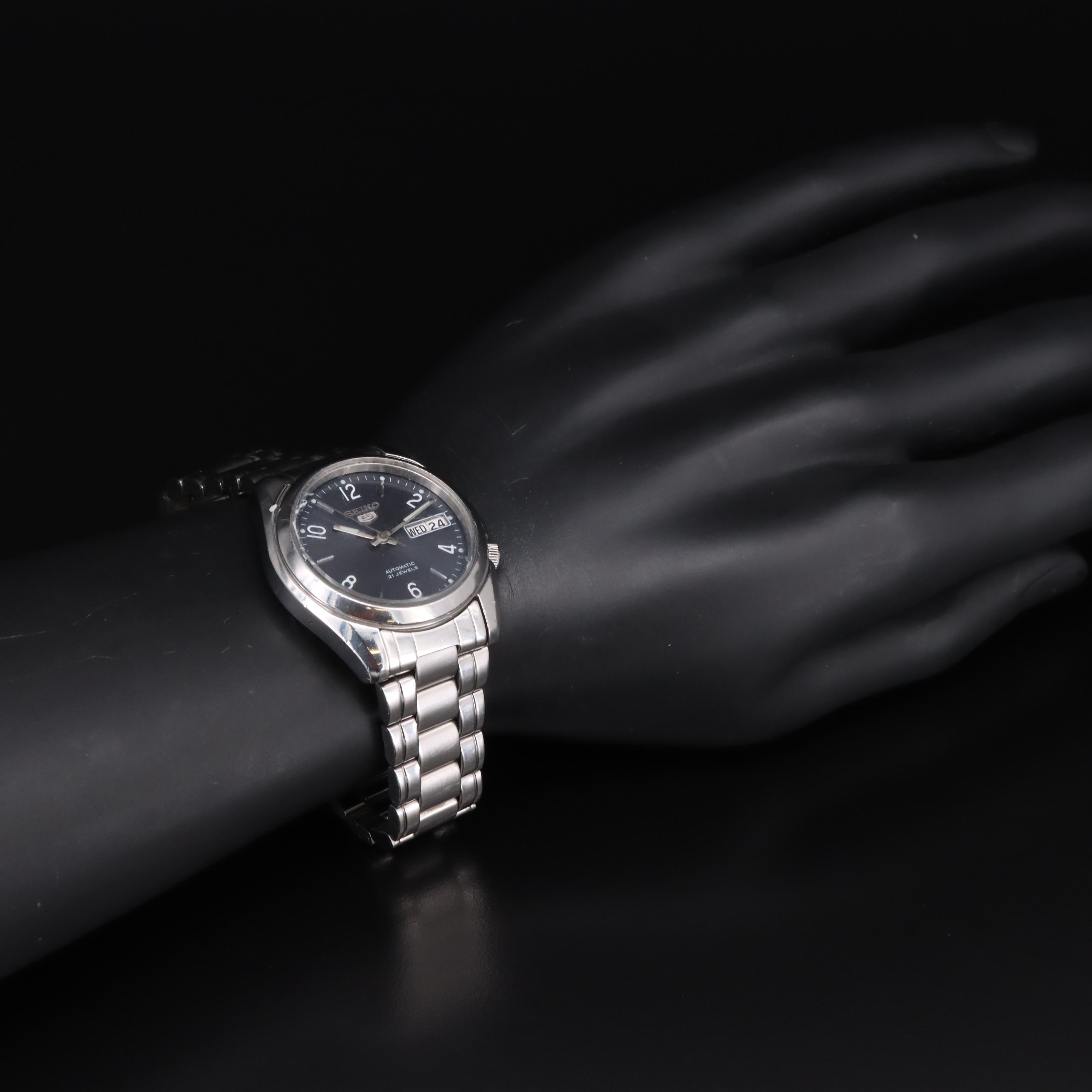 Seiko 5 DAy-Date Automatic Watch