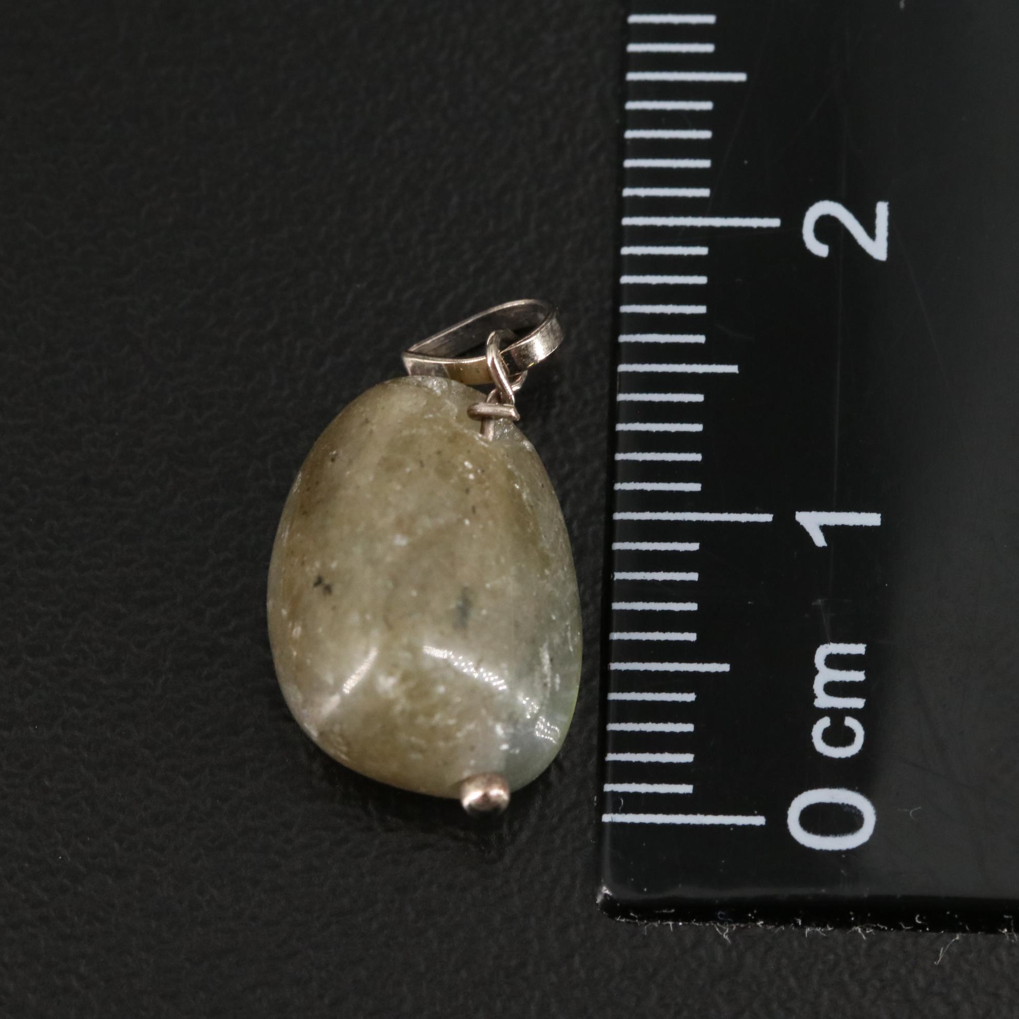 14K Labradorite Pendant