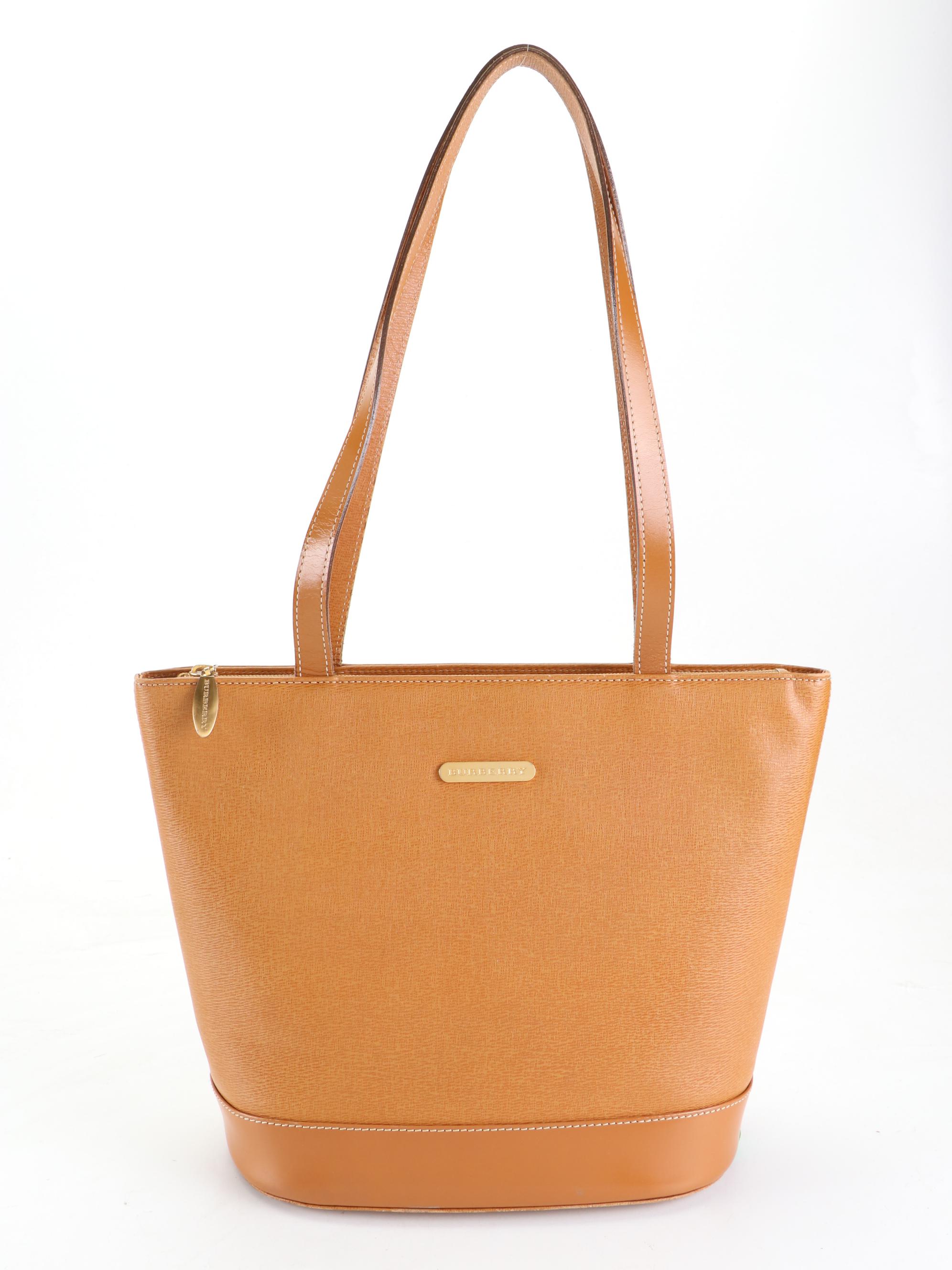 Burberry Bucket Tote Bag in Leather