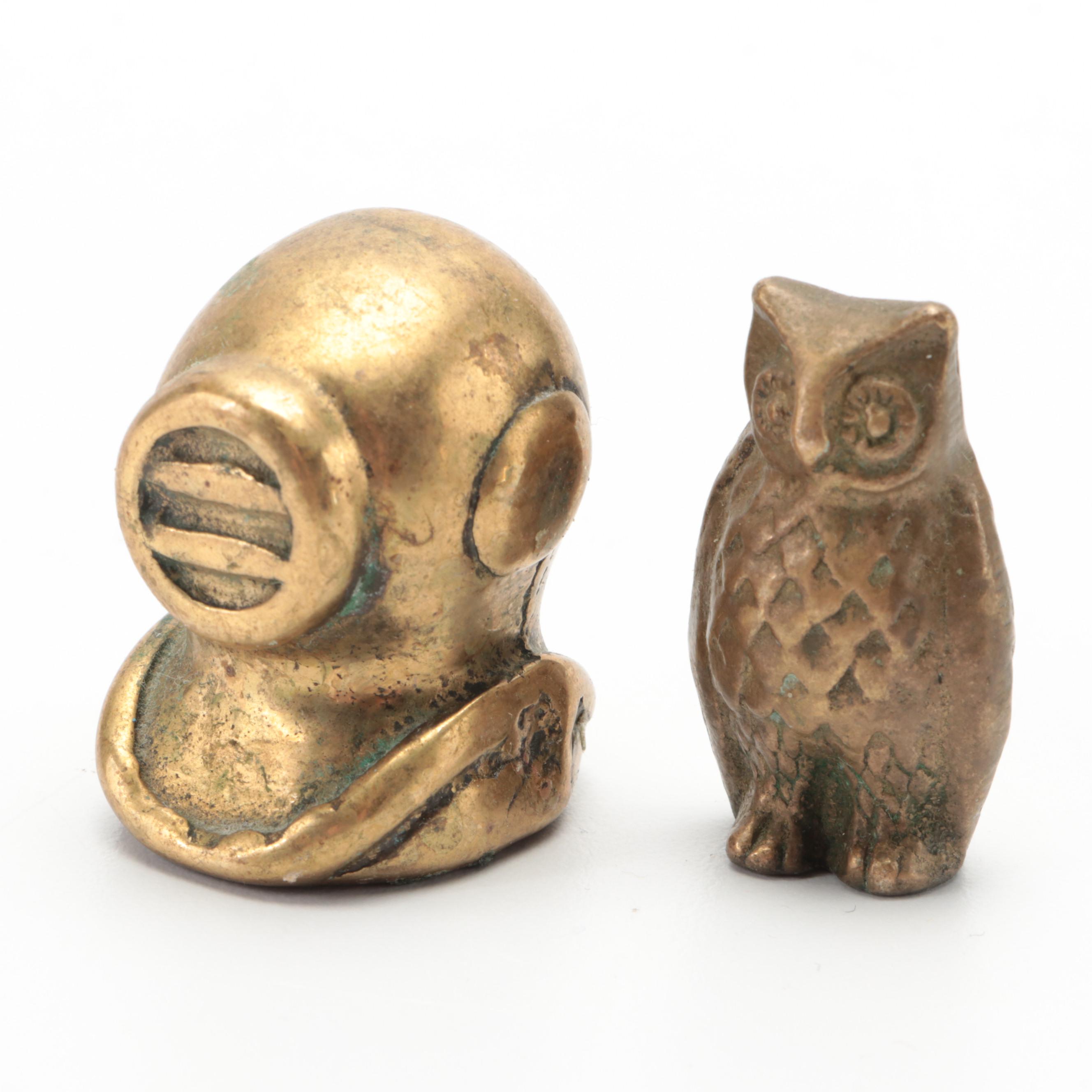 Hotel Excelsior of Florence Room Keychain with Brass Figurine Collection