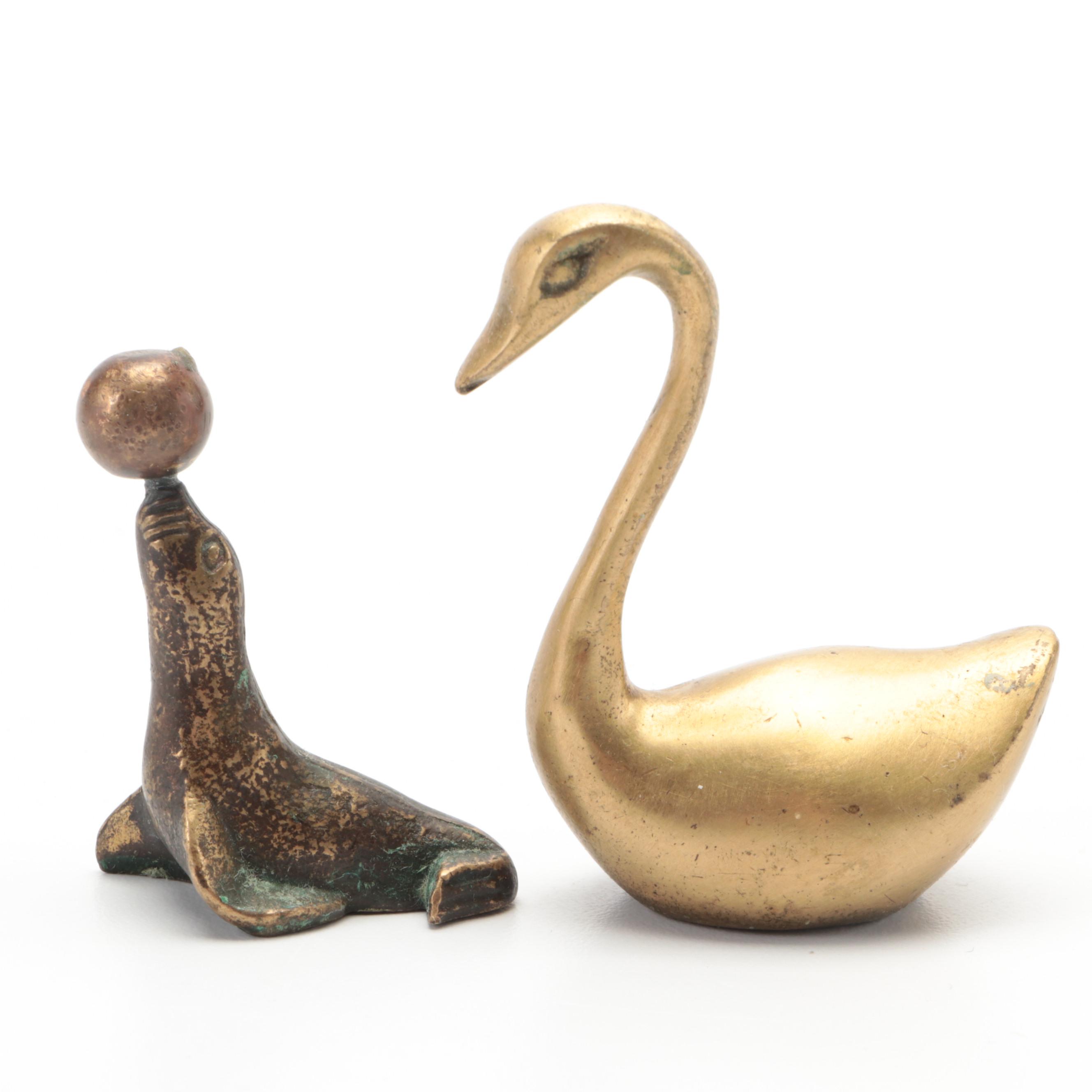 Hotel Excelsior of Florence Room Keychain with Brass Figurine Collection