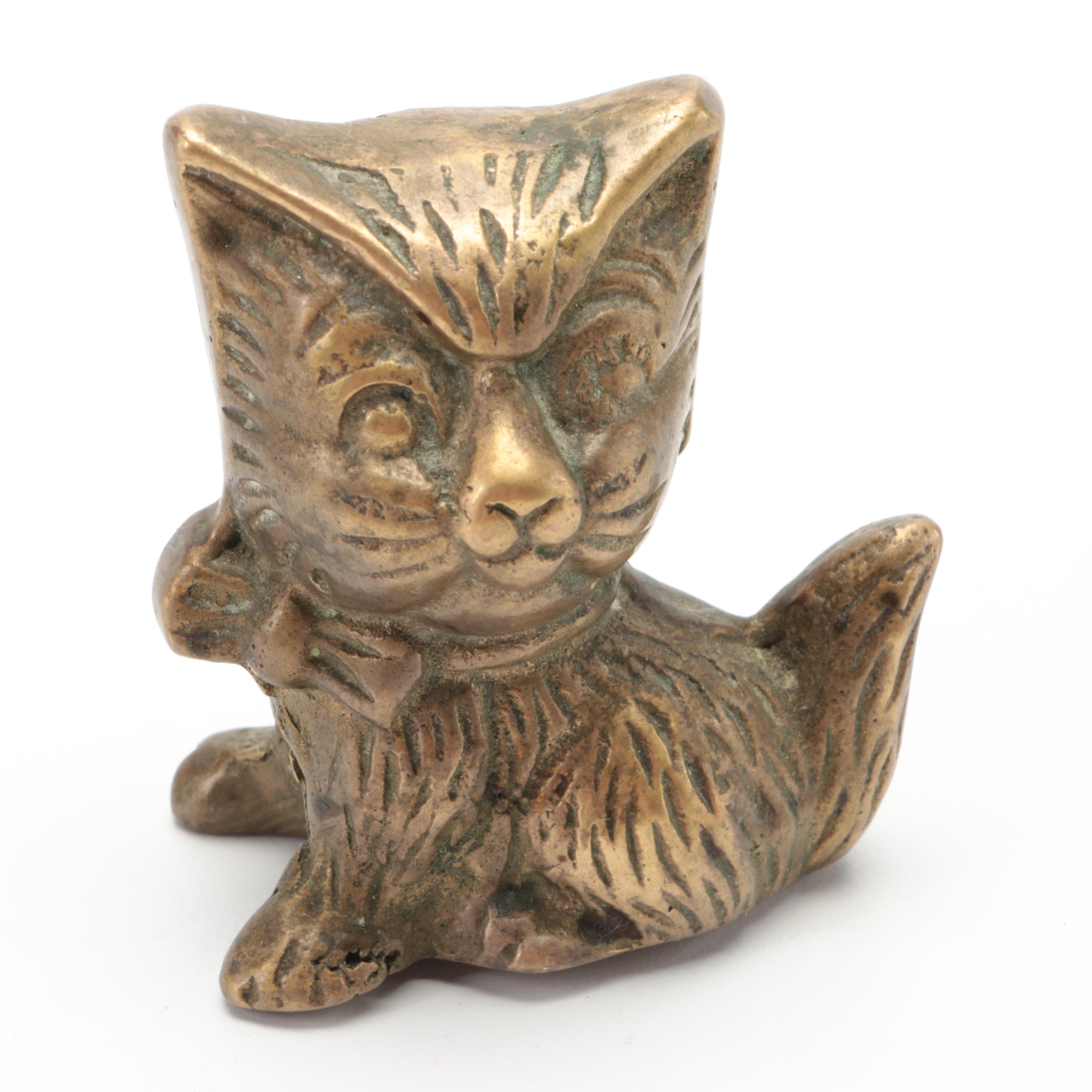 Hotel Excelsior of Florence Room Keychain with Brass Figurine Collection