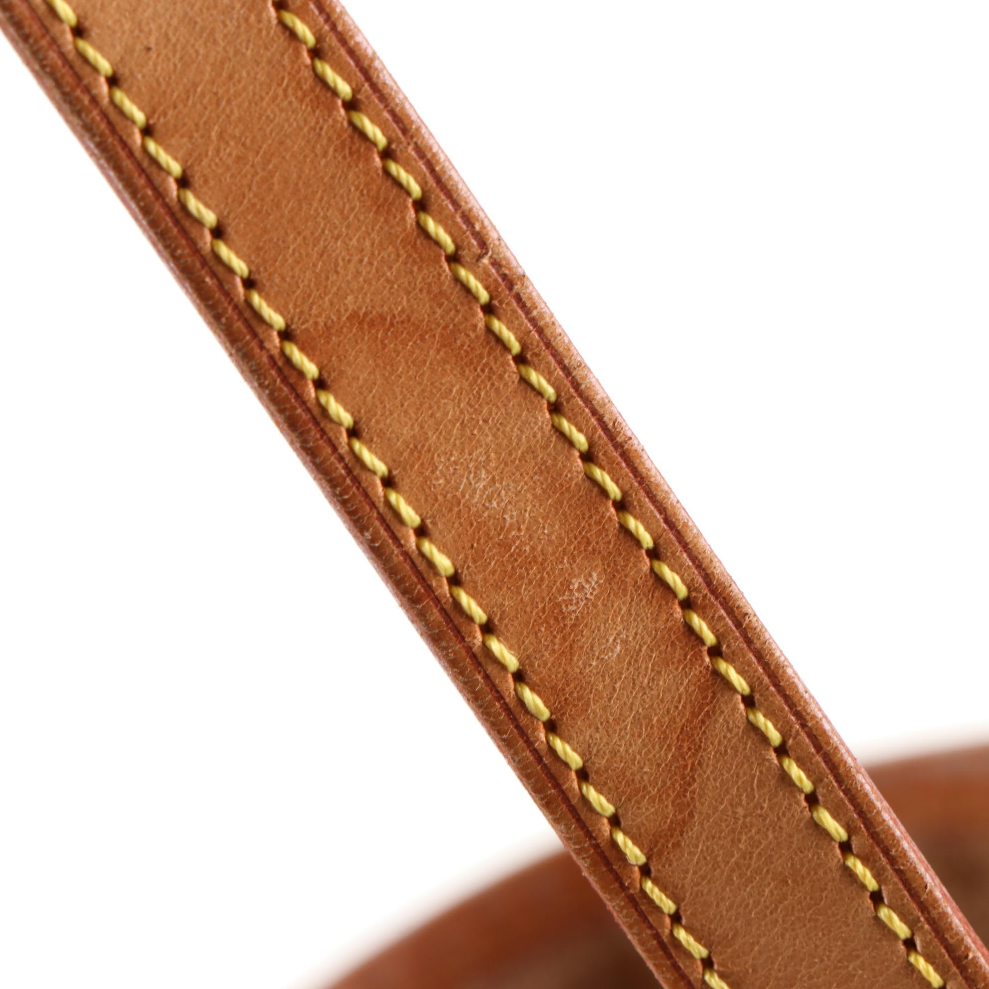 Louis Vuitton Bucket Bag GM in Monogram Canvas and Vachetta Leather