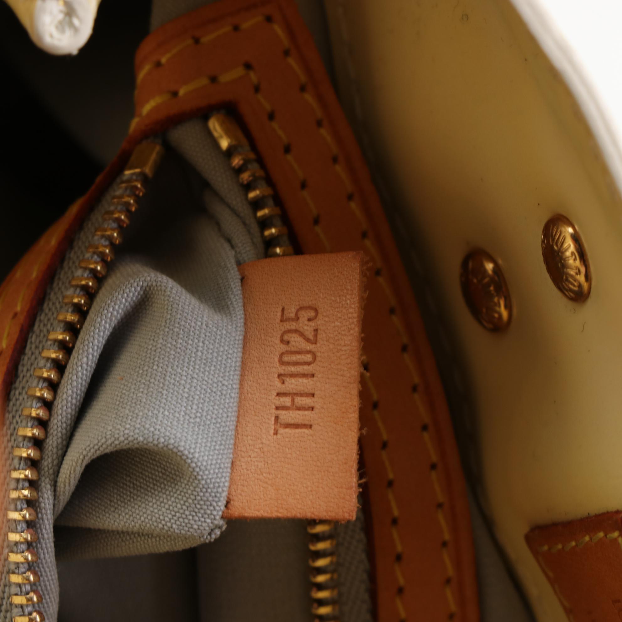 Louis Vuitton Reade PM in Monogram Vernis and Vachetta Leather