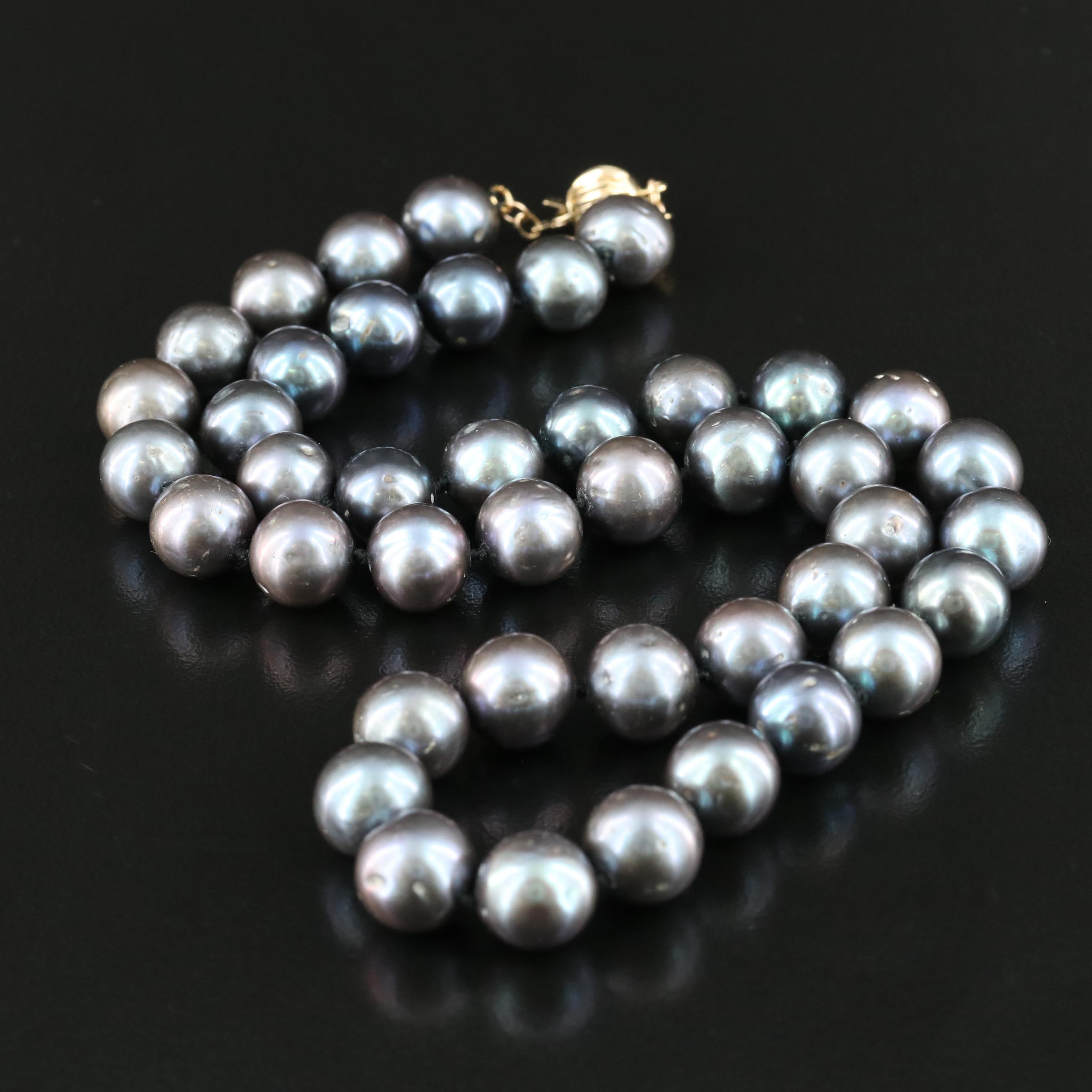 Graduated Pearl Necklace with 14K Clasp